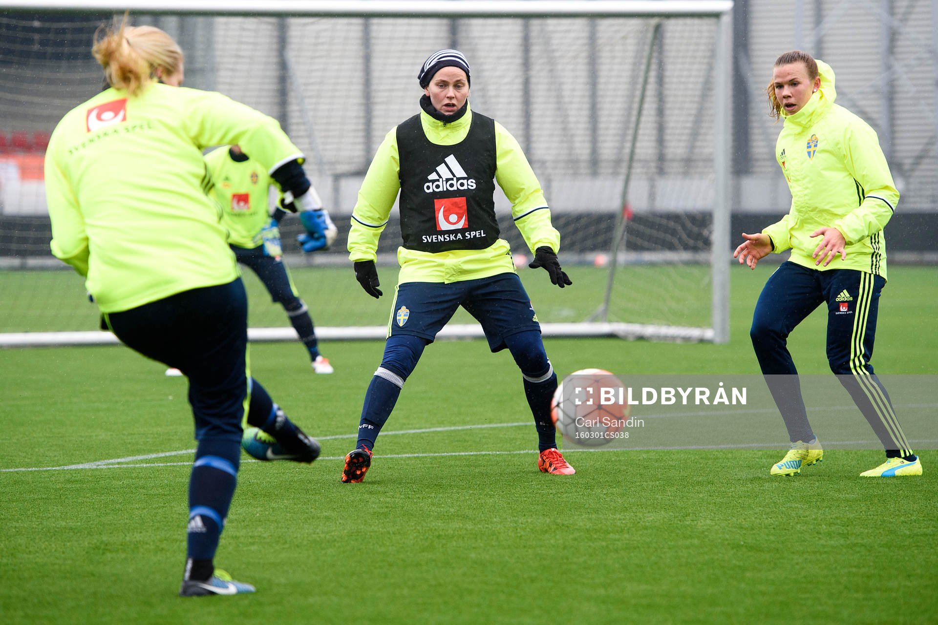 Sveriges Lisa Dahlkvist och Jessica Samuelsson
