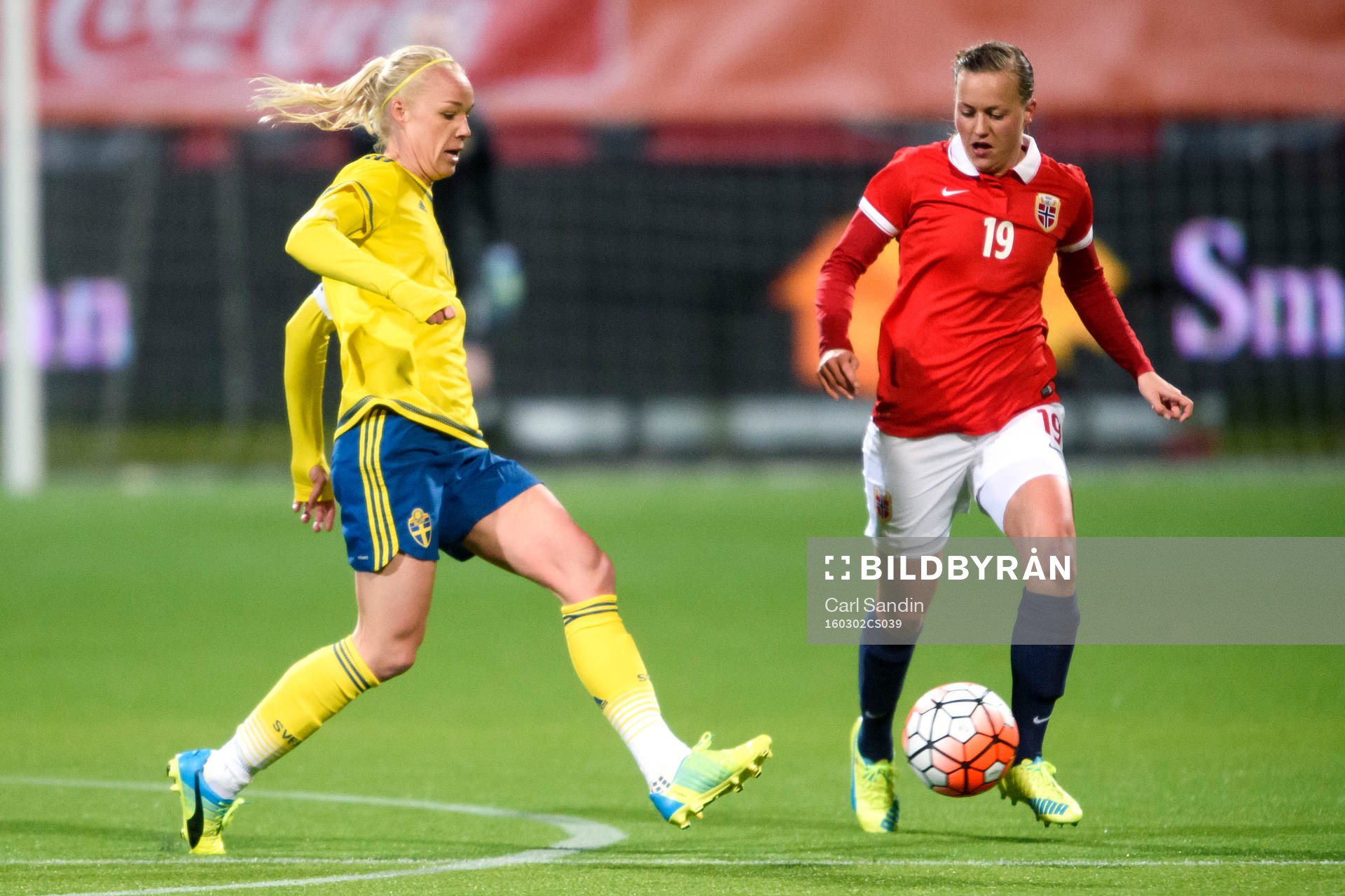 Sveriges Caroline Seger och Norges Kristine Minde