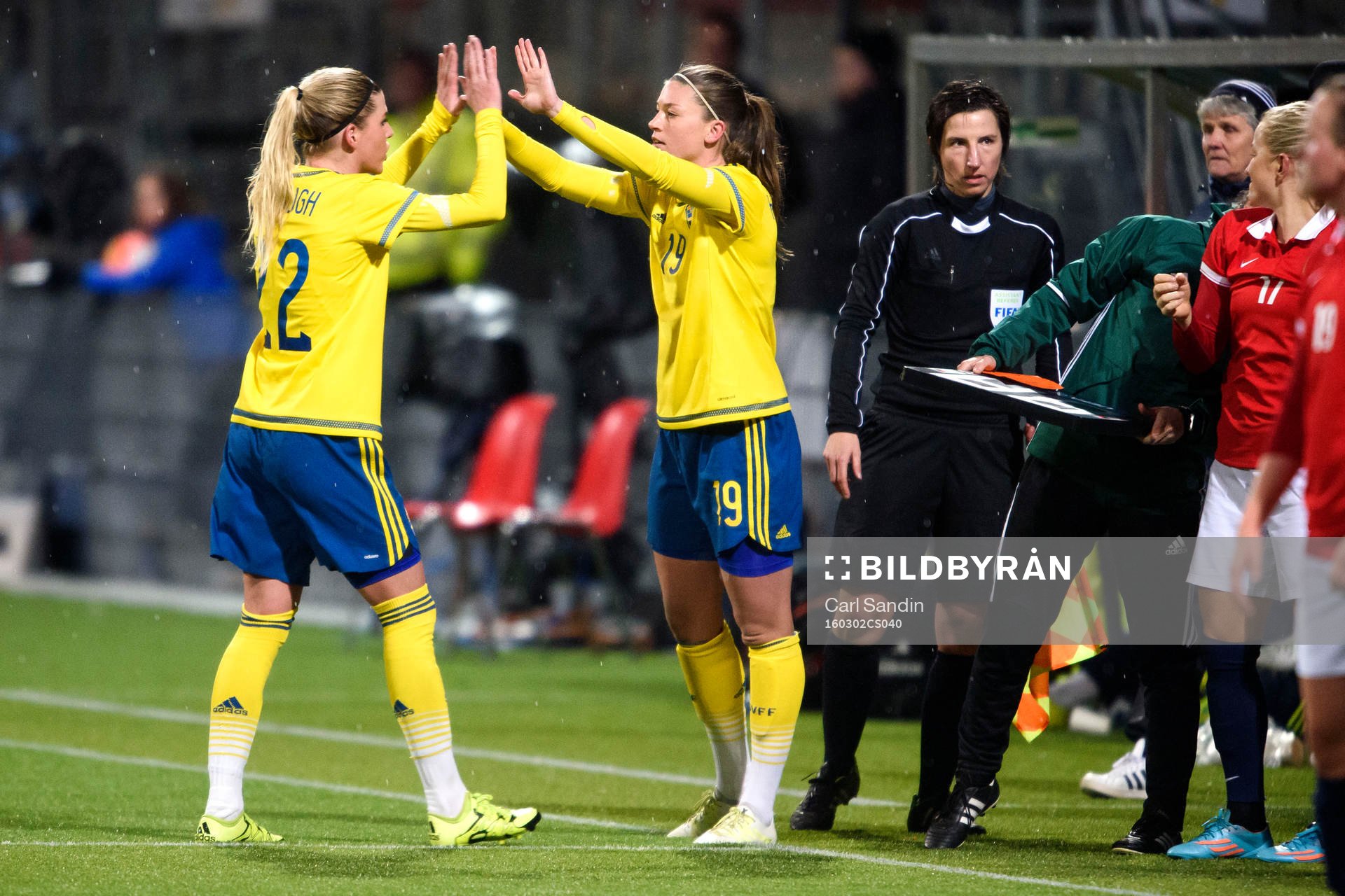 Sveriges Olivia Schough byts ut mot Pauline Hammarlund