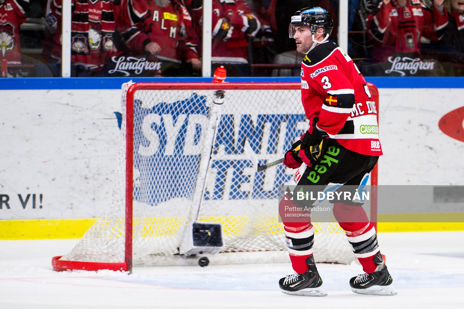 Malmö Redhawks Kent McDonell gör 5-3 i tom kasse i