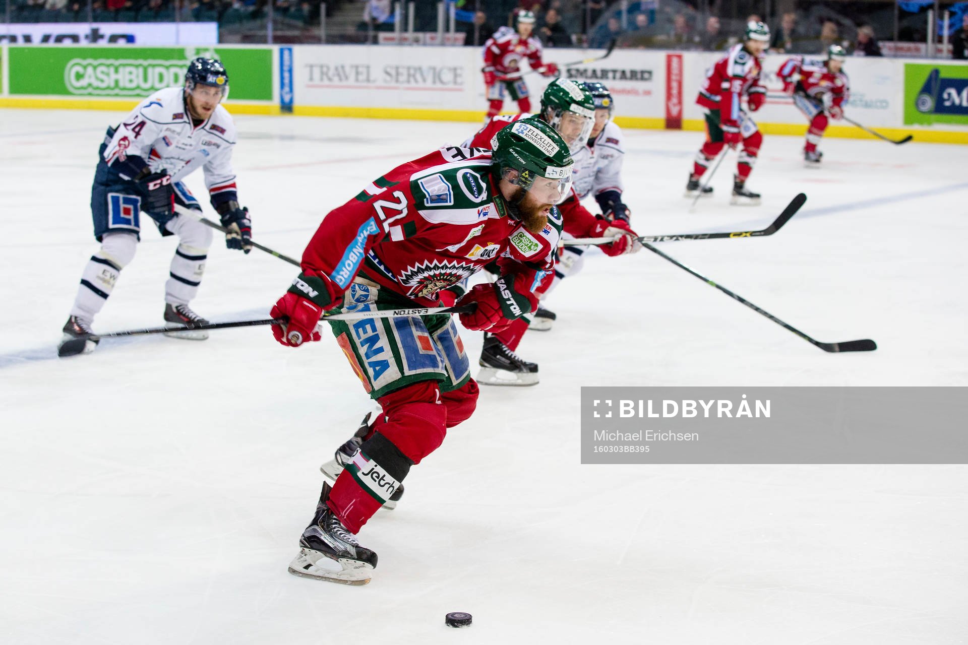 Frölundas Robin Figren laddar för skott