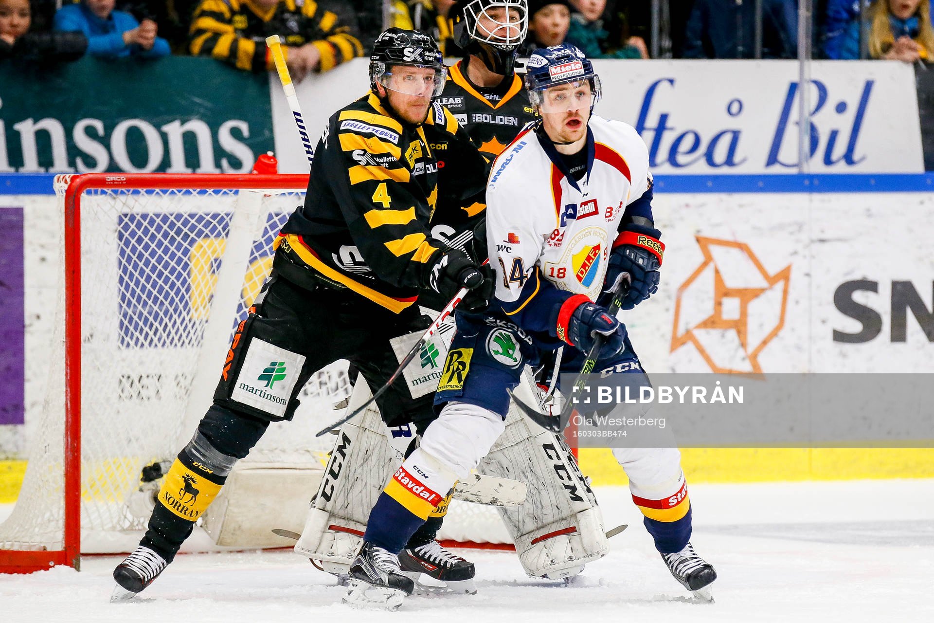 Skellefteås Tim Heed och målvakt Johan Backlund