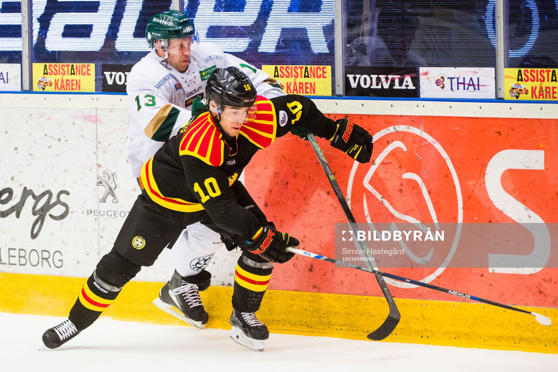 Färjestads Linus Persson och Brynäs Mattias Nörstebö
