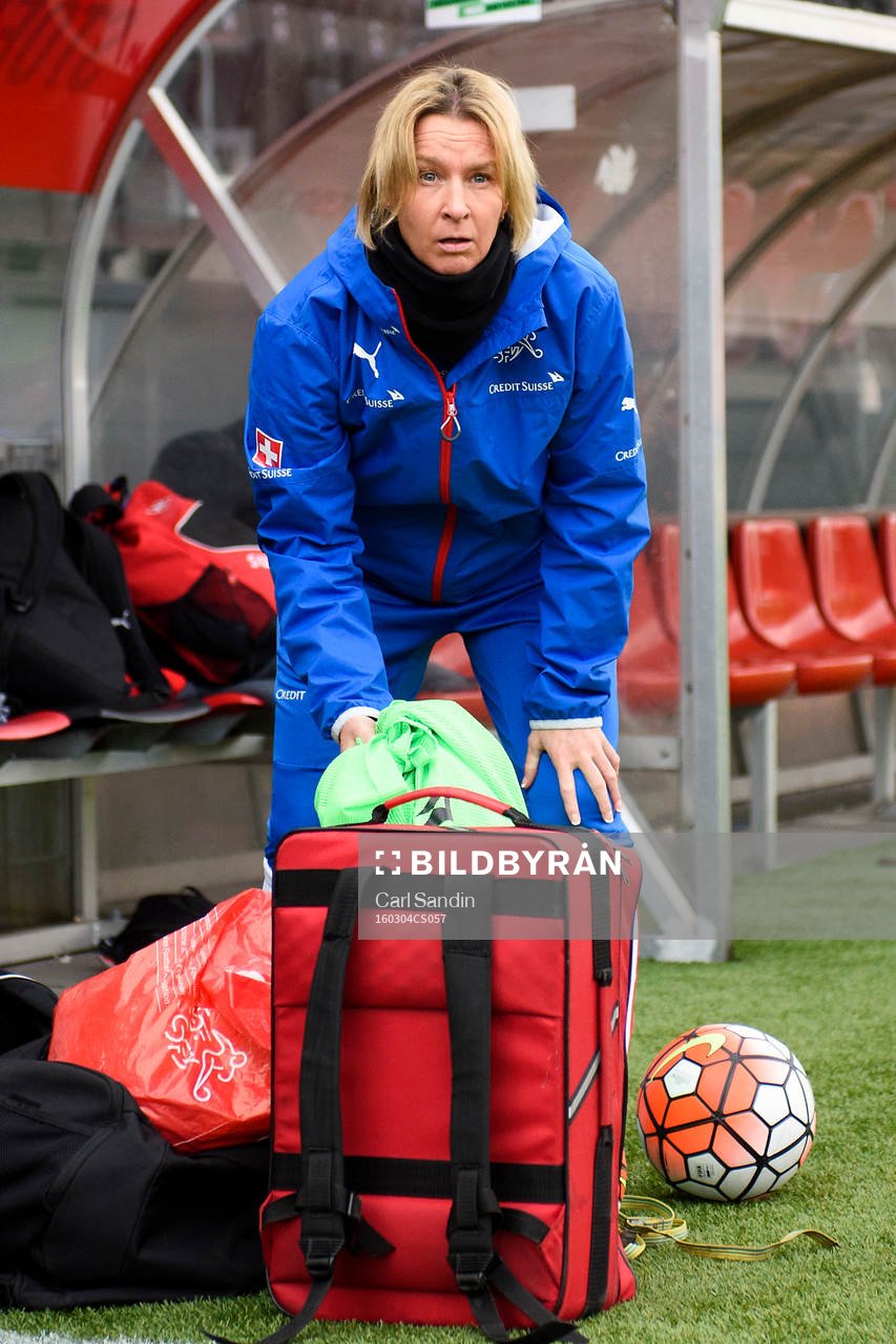 Schweiz förbundskapten Martina Voss-Tecklenburg