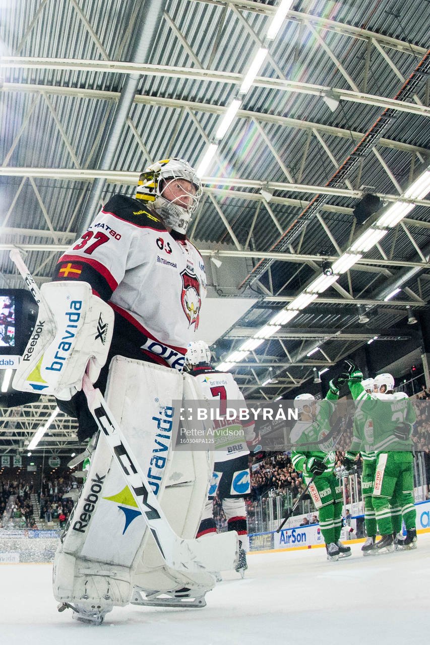 Malmö Redhawks målvakt Jonas Gunnarsson deppar