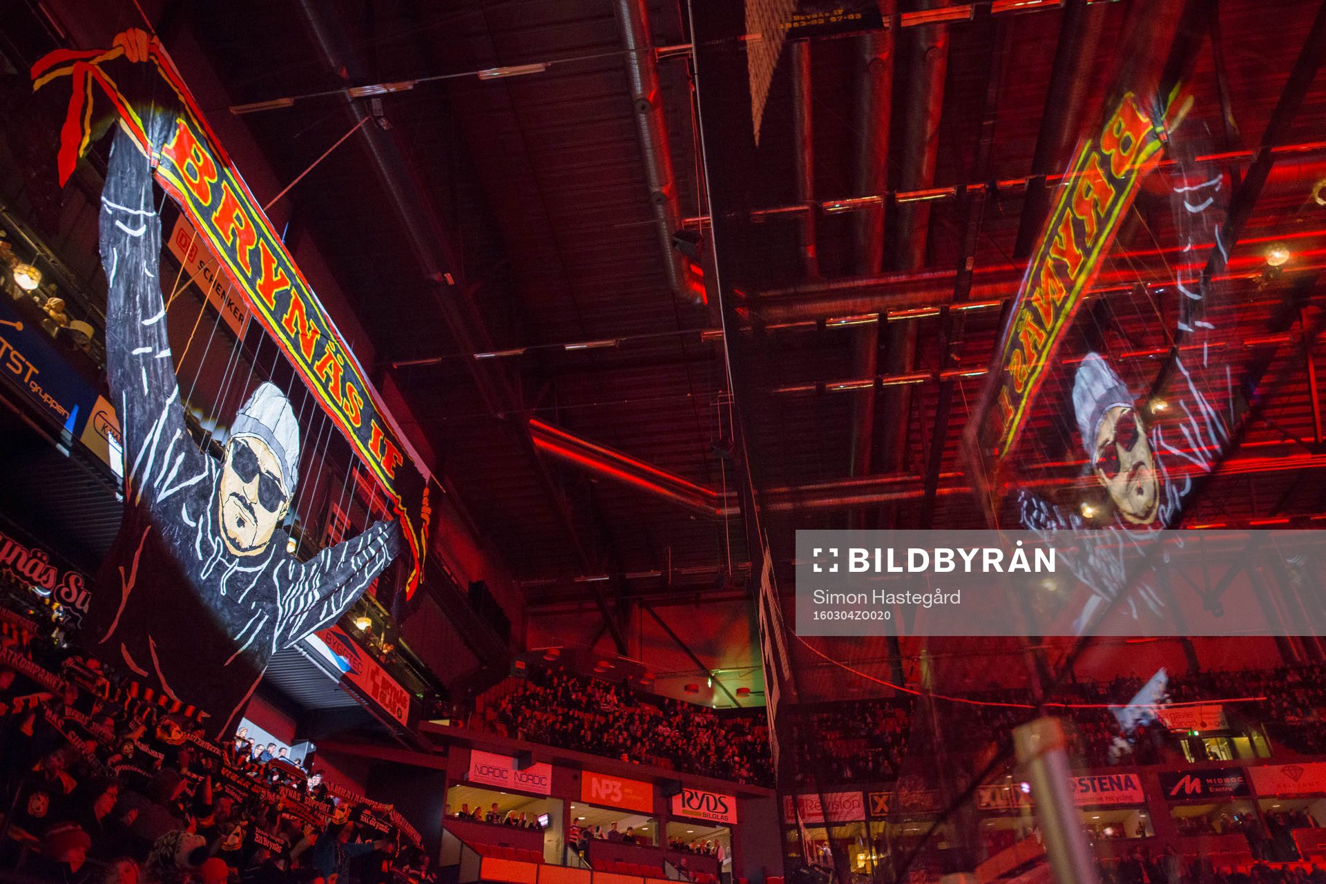 Tifo för halsdukens dag före ishockeymatchen i SHL mellan