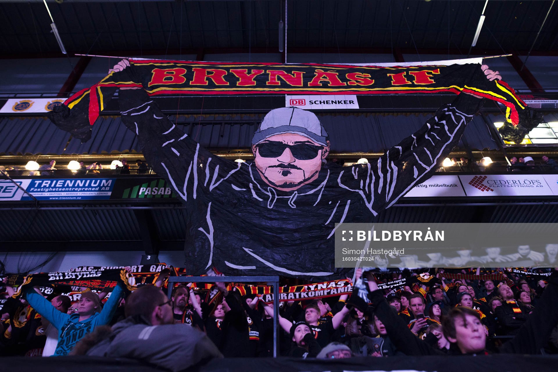 Tifo för halsdukens dag före ishockeymatchen i SHL mellan