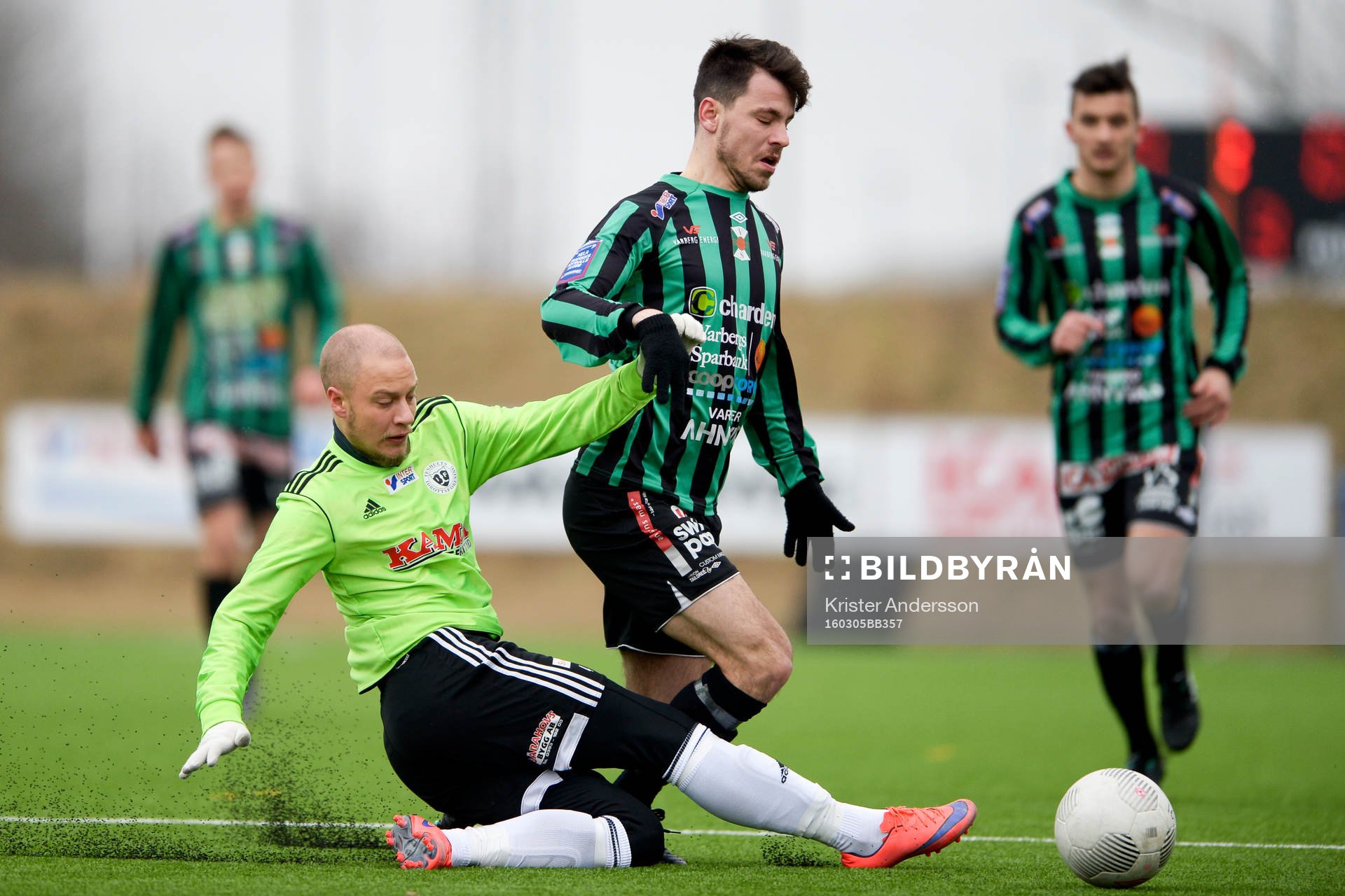 Tenhults Marcus Salomonsson och Varbergs Liridon Selmani