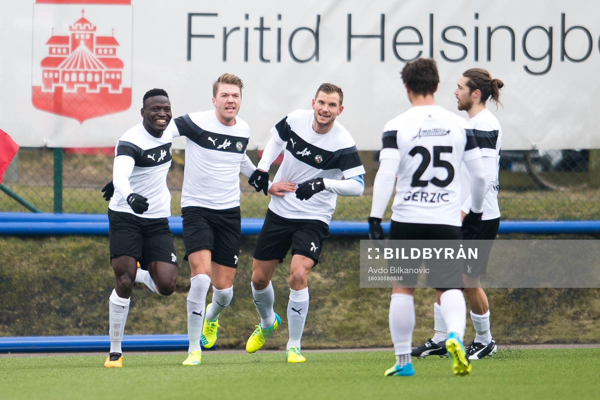 Örebros Alhassan Kamara jublade
