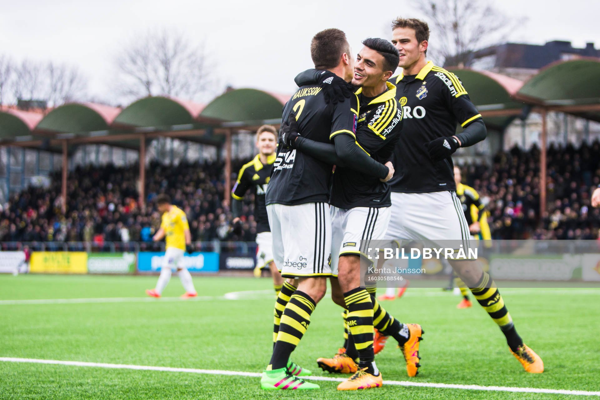 AIK:s Haukur Hauksson jublar med Ahmed Yasin och Eero Markkanen under fotbollsmatchen i Svenska Cupen mellan AIK och Falkenberg den 5 Mars 2016 i Solna.