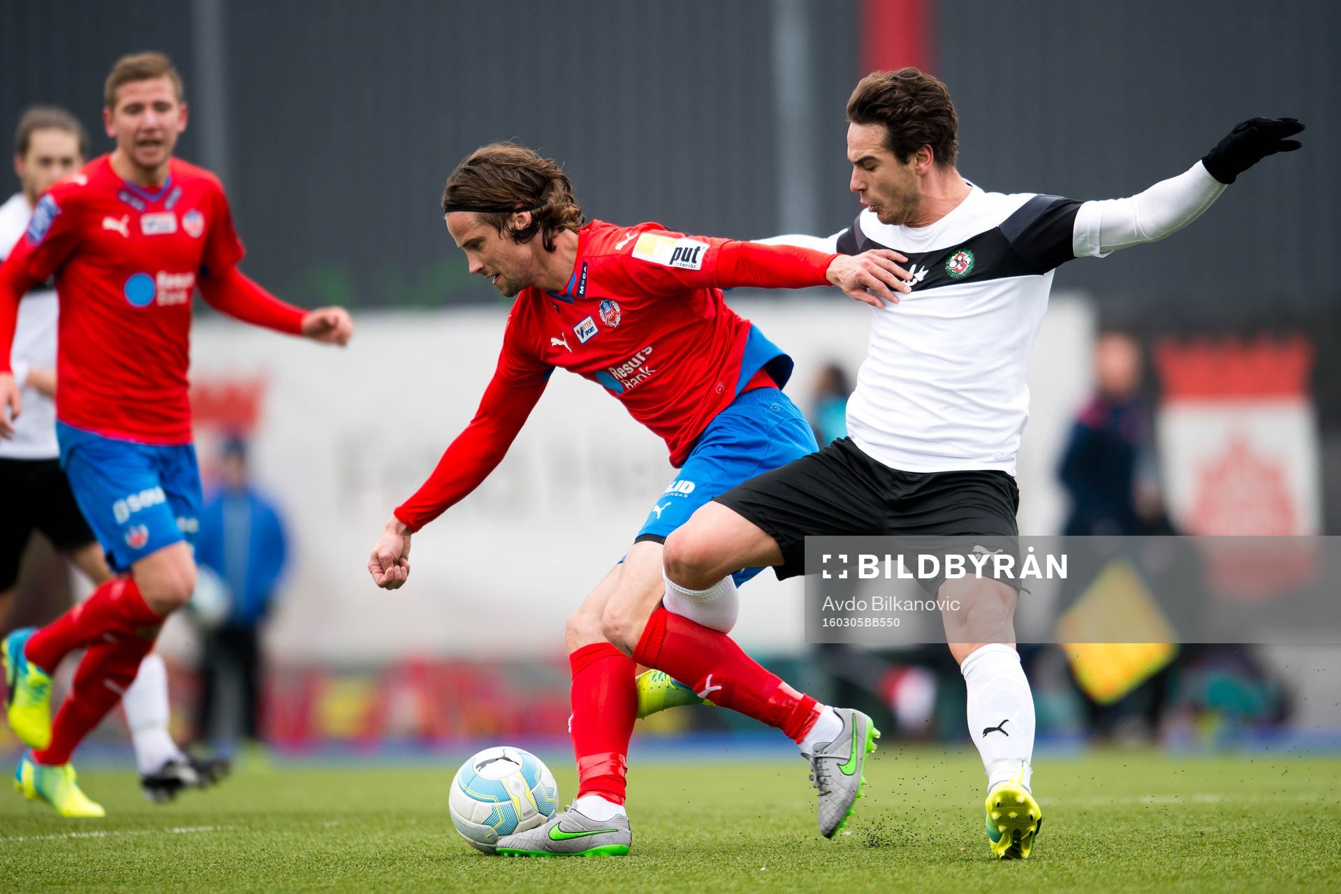 Helsingborgs Linus Hallenius och Örebros Nordin Gerzic