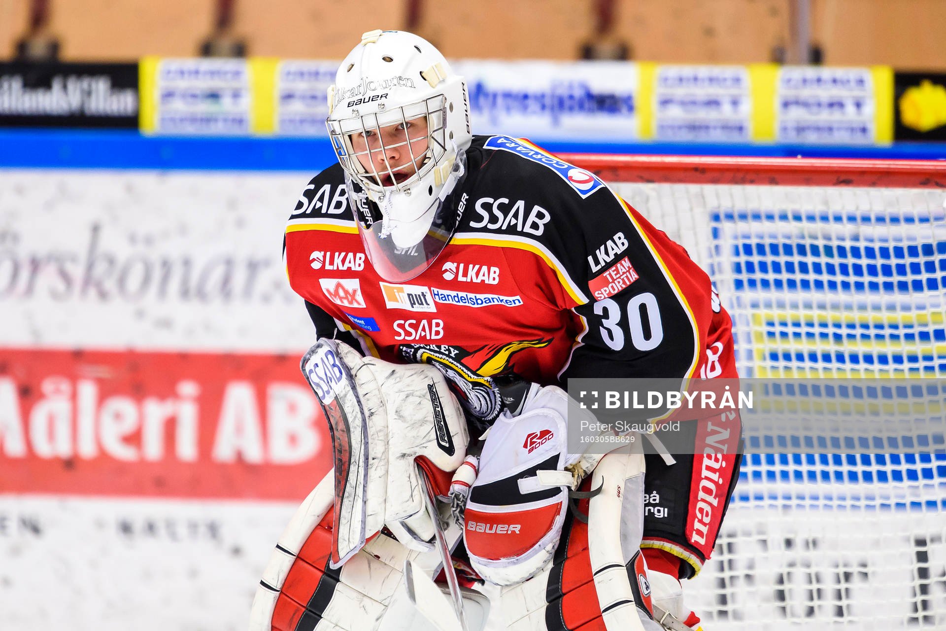 Luleås målvakt Filip Gustafsson på uppvärmningen