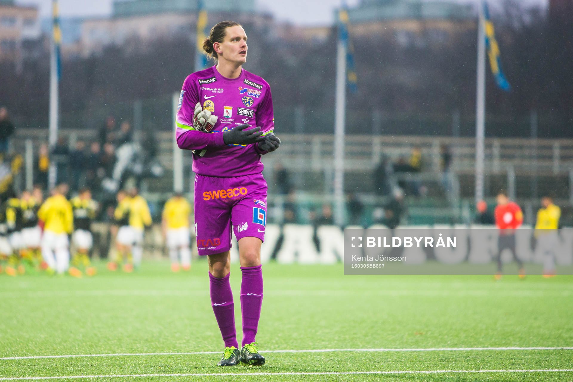 Falkenbergs målvakt Otto Martler deppar