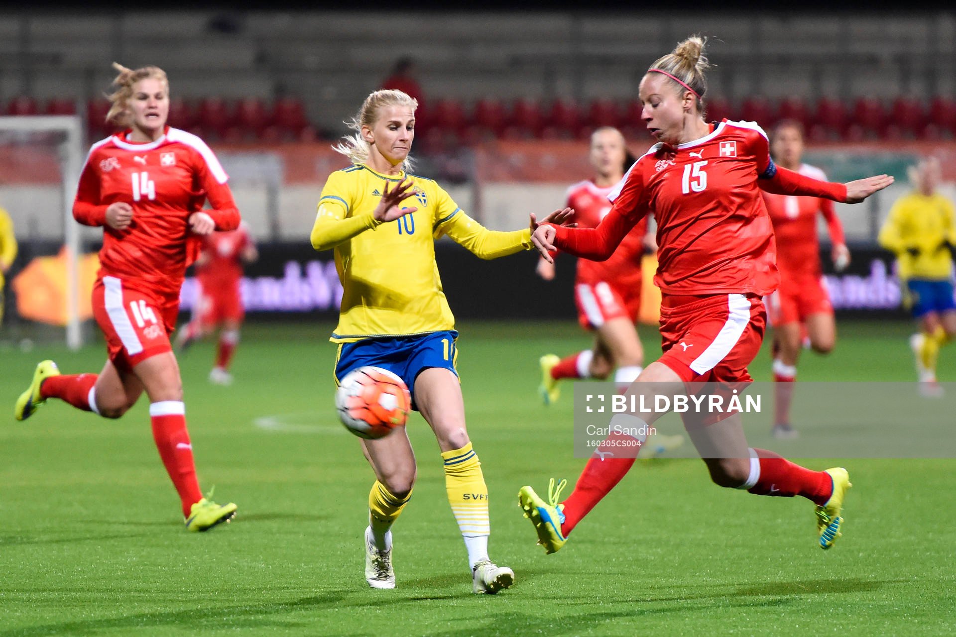 Sveriges Sofia Jakobsson och Schweiz Caroline Abbé