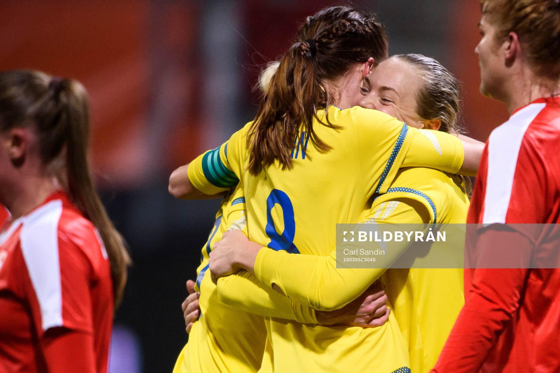 Sveriges Lotta Schelin kramar om Magdalena Ericsson