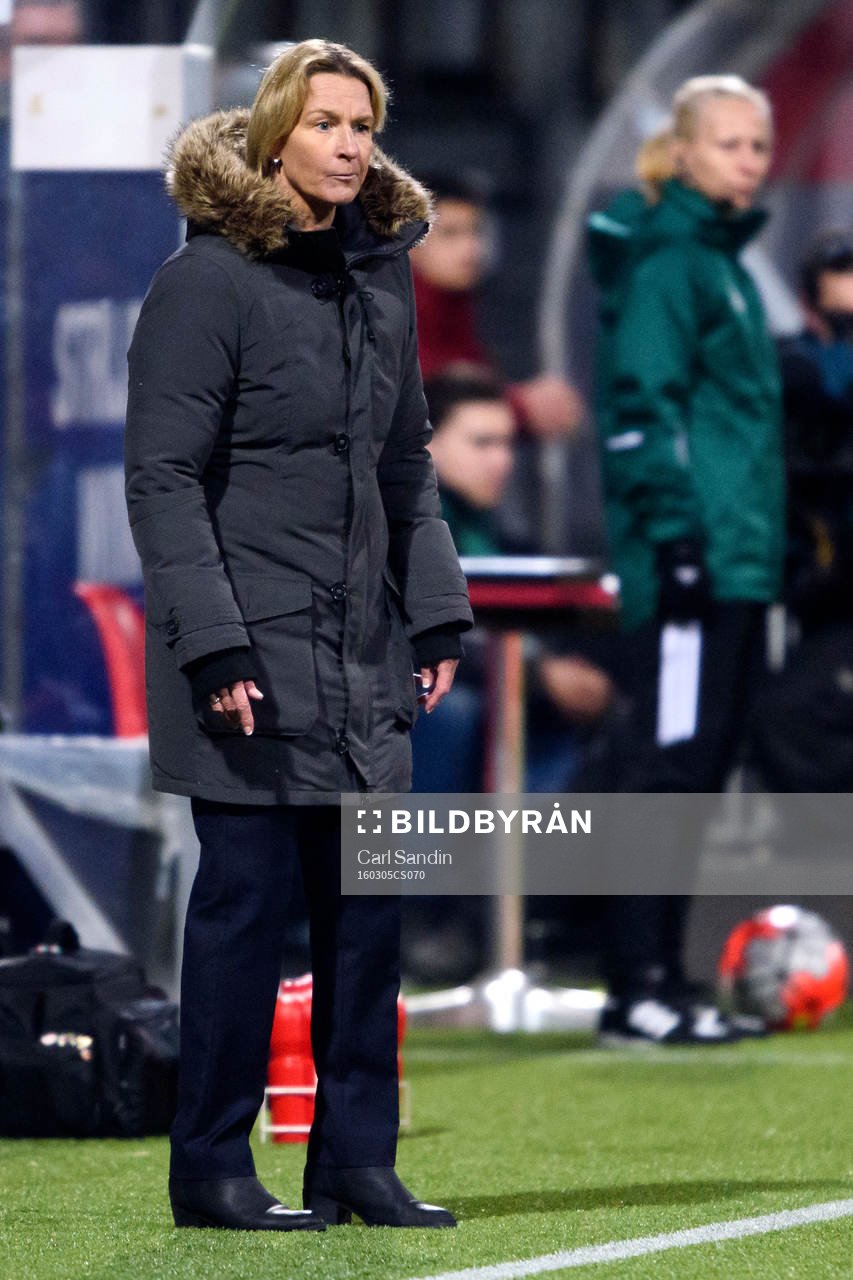 Schweiz förbundskapten Martina Voss-Tecklenburg