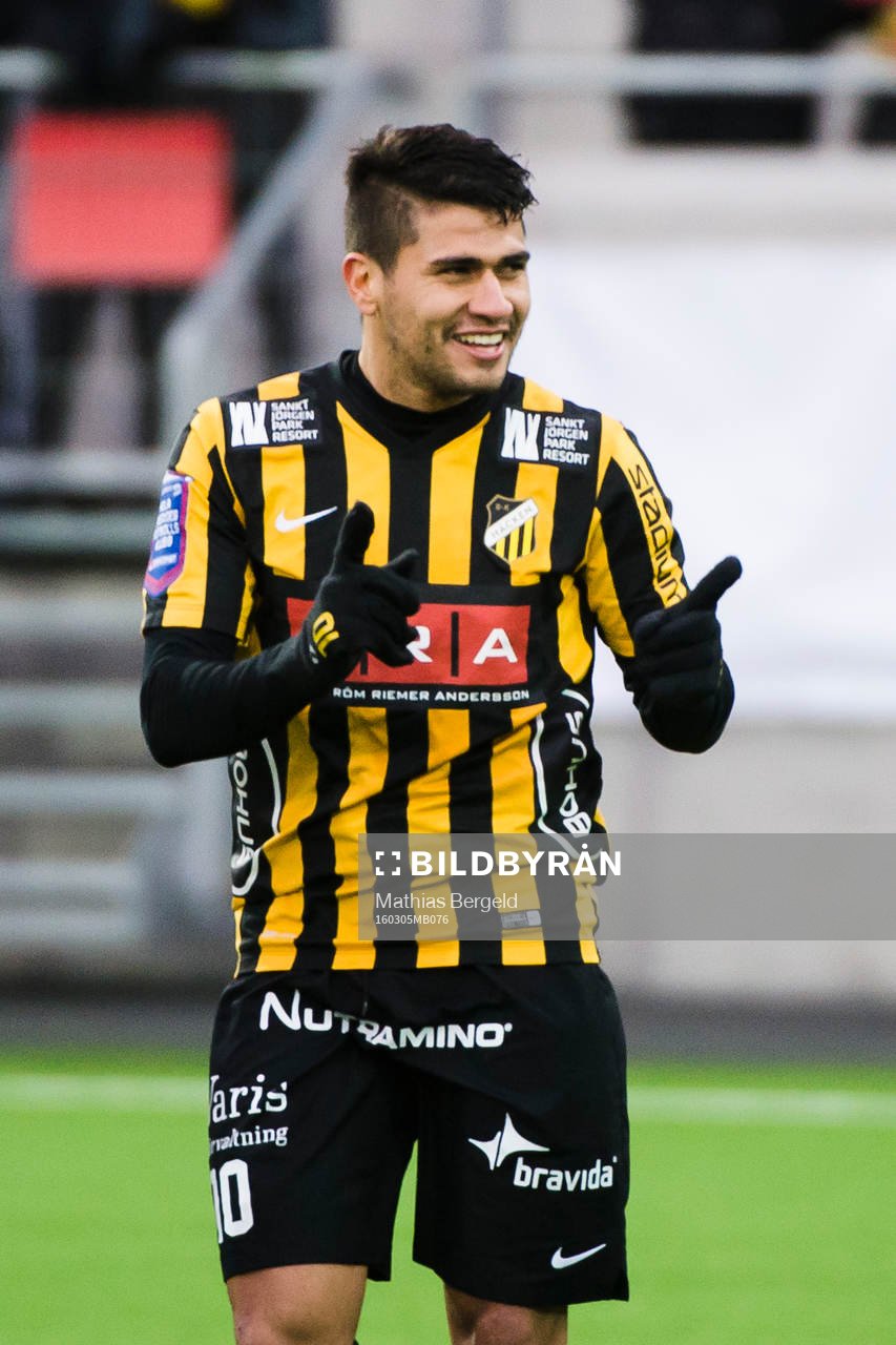 Häckens, Paulinho Paulo de Oliveira jublar
