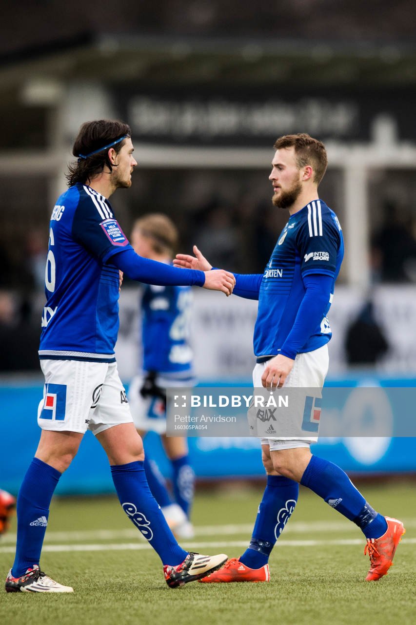 Sundsvalls Robin Tranberg och Runar Sigurjonsson deppar