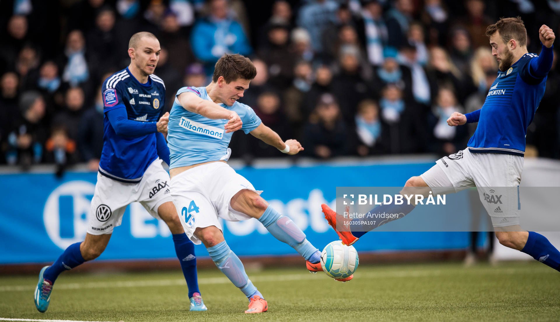 Malmö FFs Vidar Örn Kjartansson testar skott