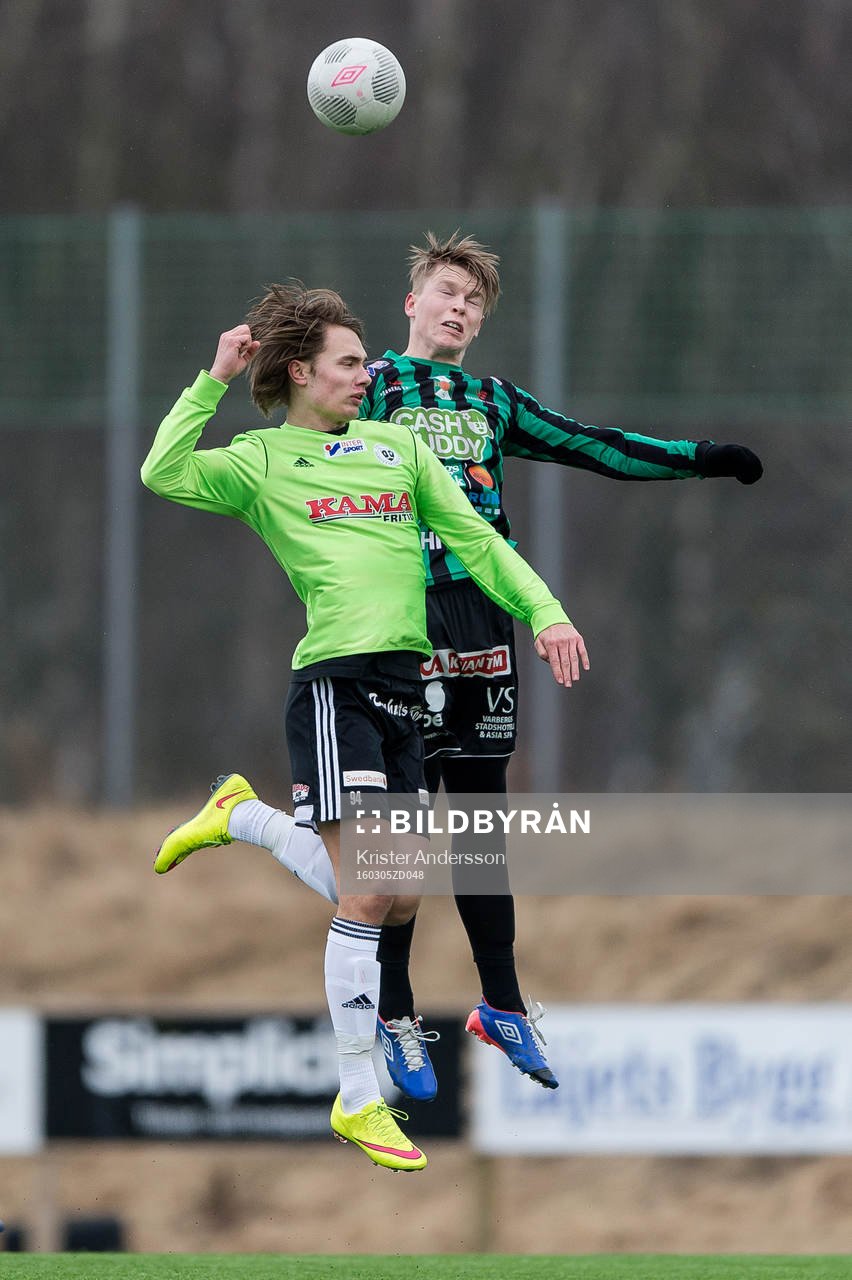 Tenhults Jonathan Larsson och Varbergs Anton Liljenbäck