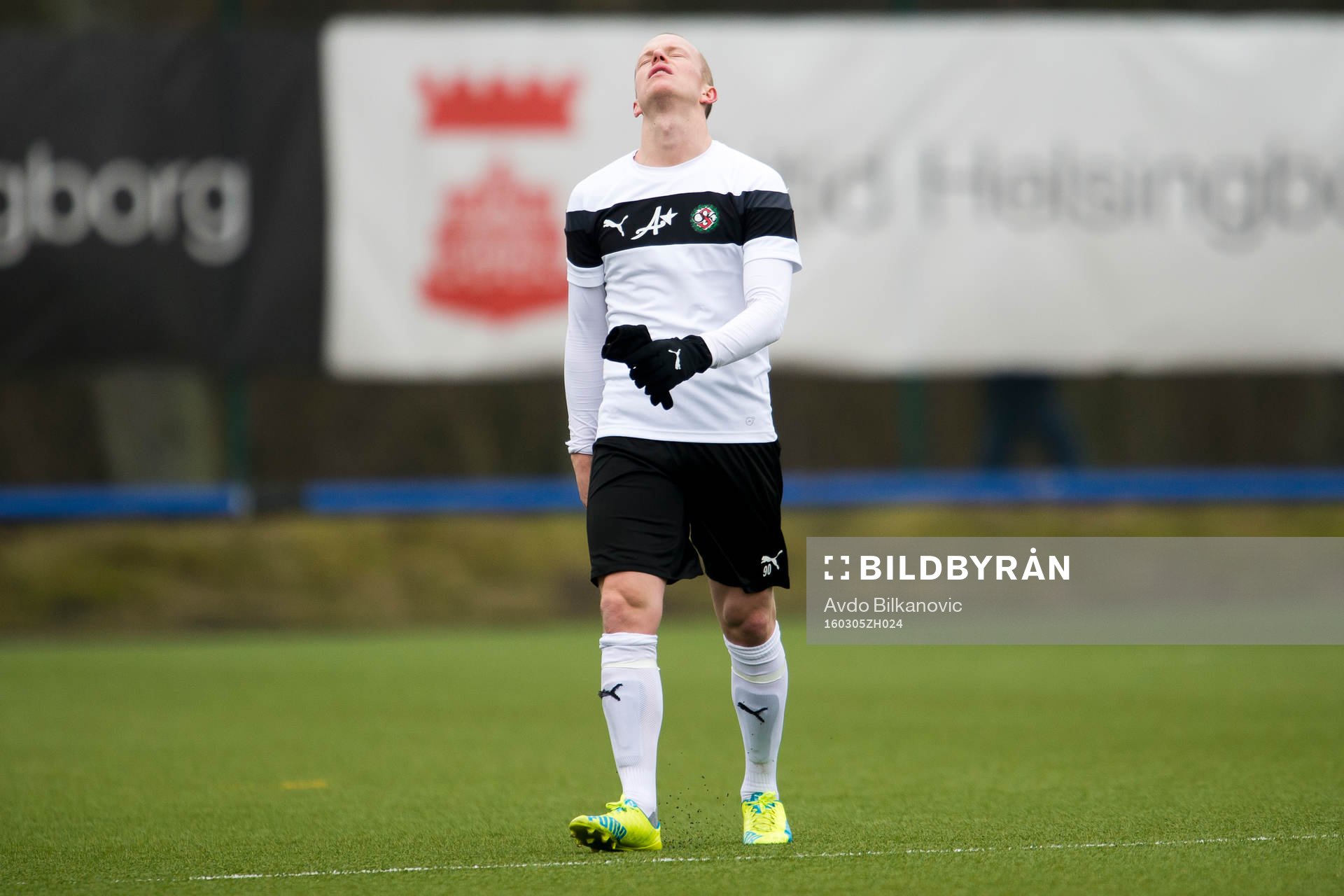 Örebros Daniel Gustavsson deppar