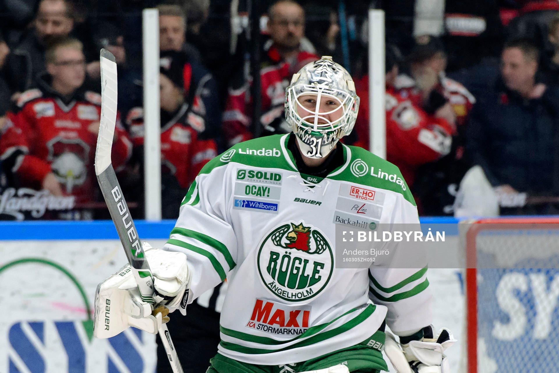 Rögles målvakt Lars Volden jublar