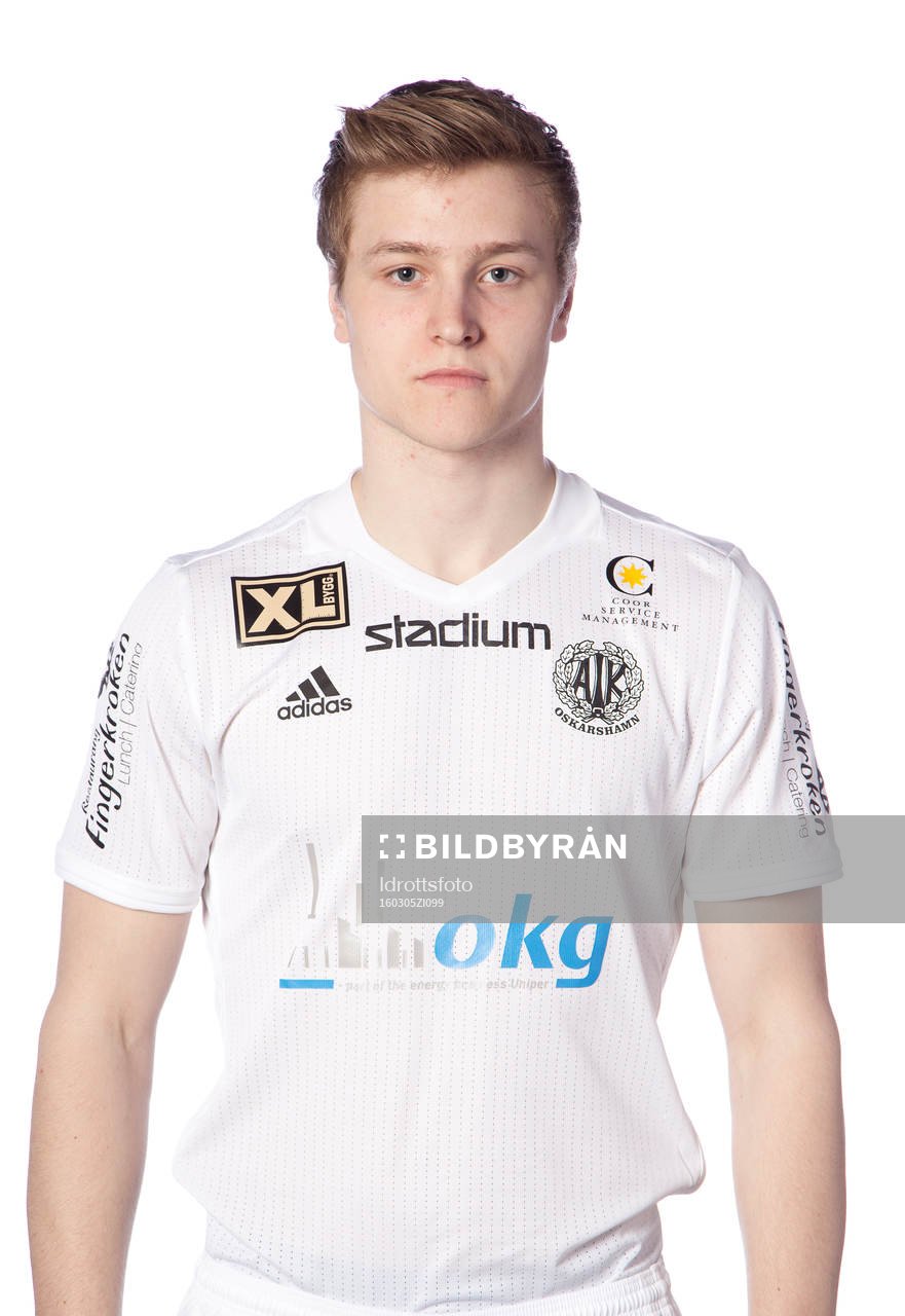Adrian Karlsson poserar för ett porträtt den 5 mars 2016 i Oskarshamn.