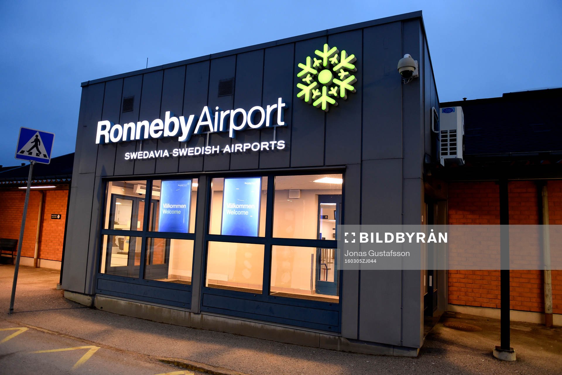 Modos lag landar på Ronneby Airport