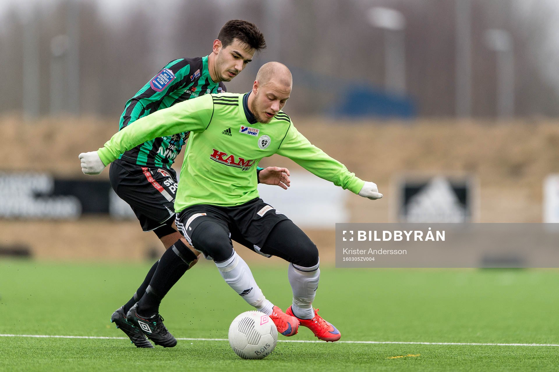 Varbergs Valmir Zekolli och Tenhults Marcus Salomonsson