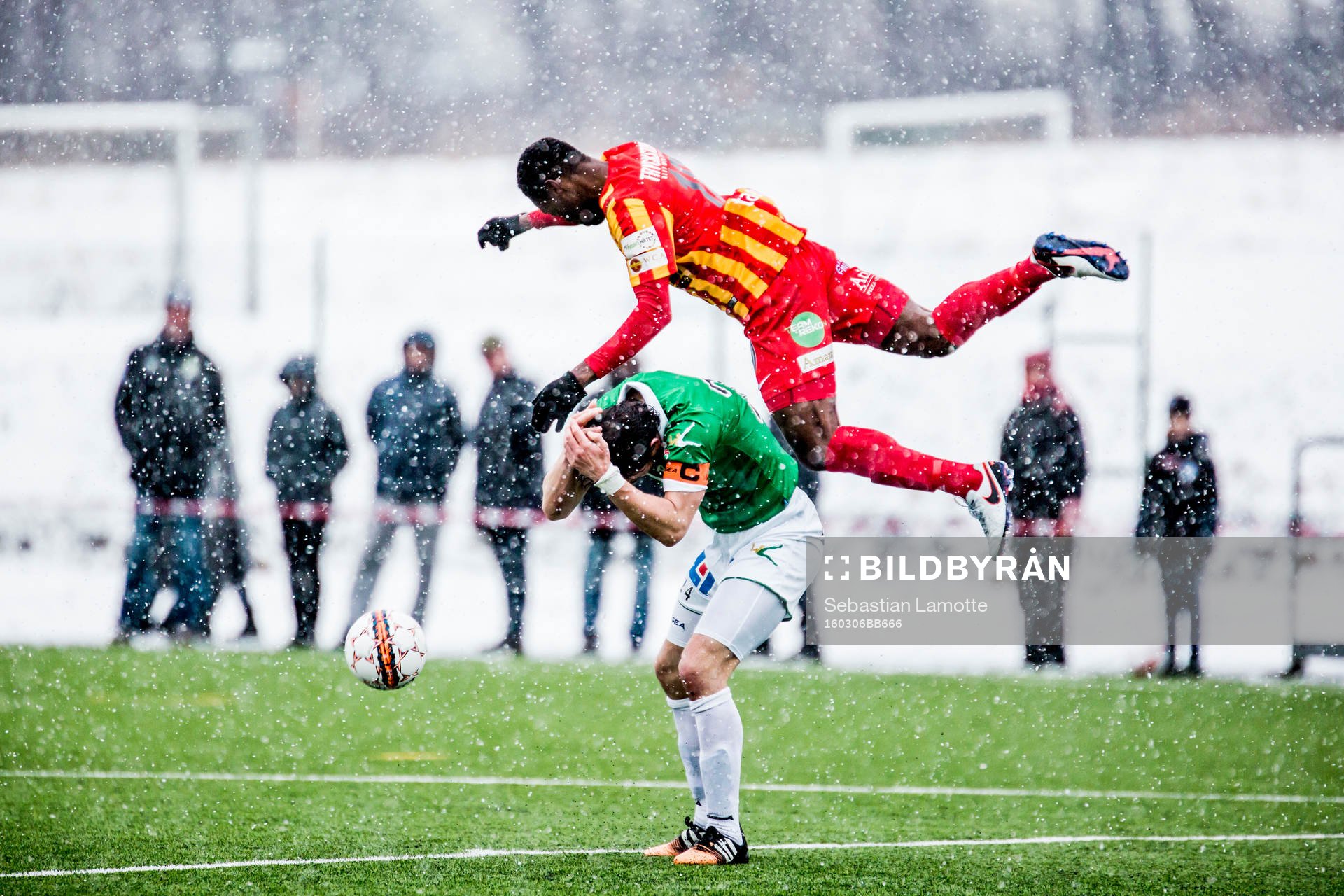 Syrianskas Success Chimakpa Nwousu och Ljungskiles