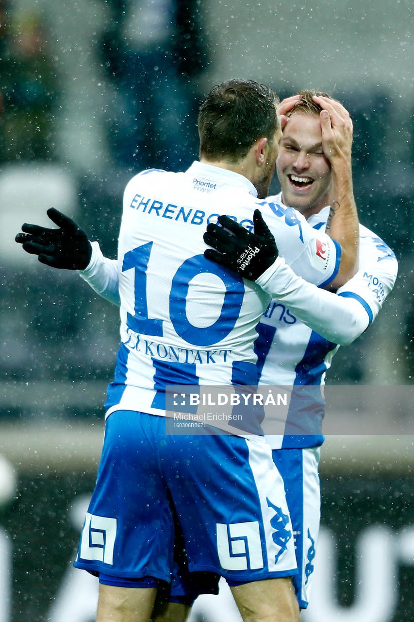 IFK Göteborgs målskytt Gustav Engvall jublar med Tobias