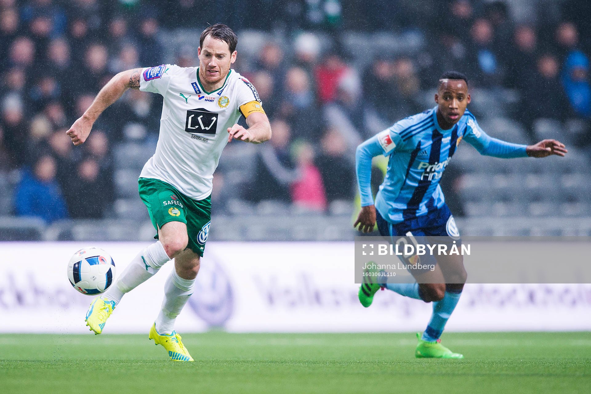 Hammarbys Johan Persson och Djurgårdens Mihlali Mabhuti