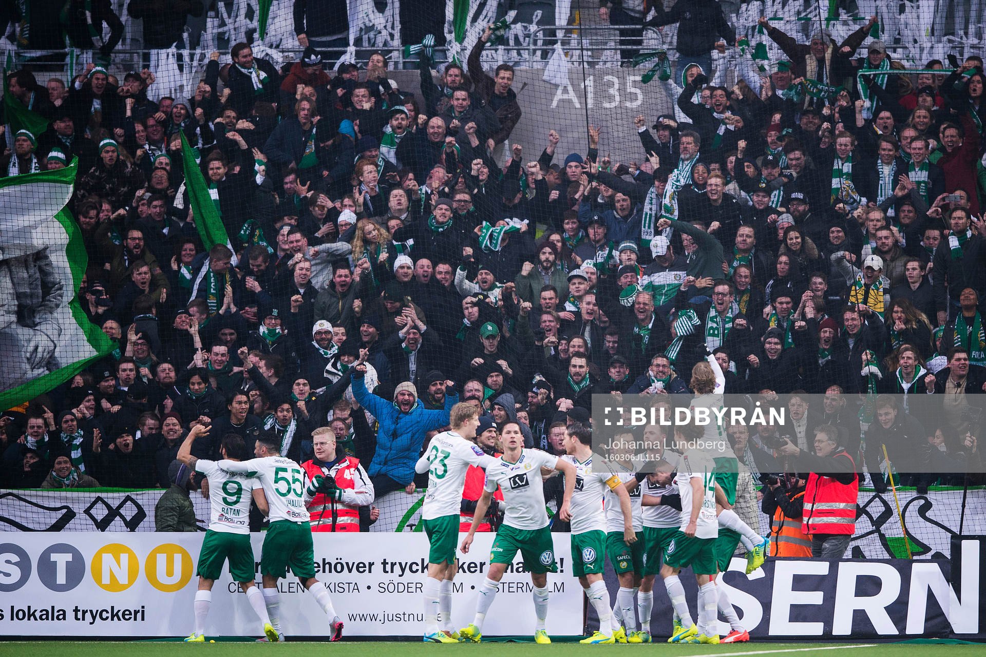 Hammarbys Philip Haglund jublar