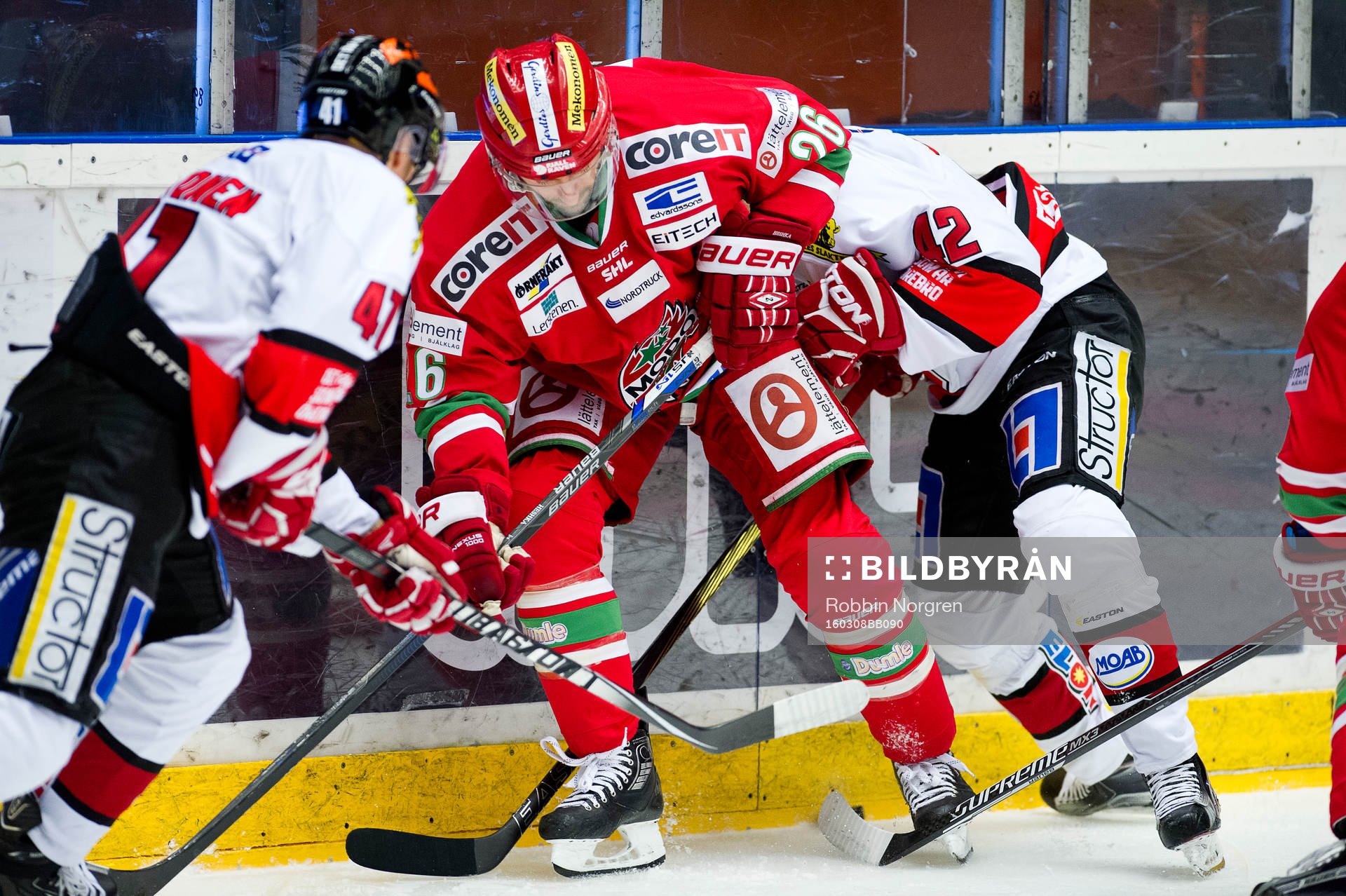 Örebros Joel Mustonen, Modos Shaun Heshka  och Örebros