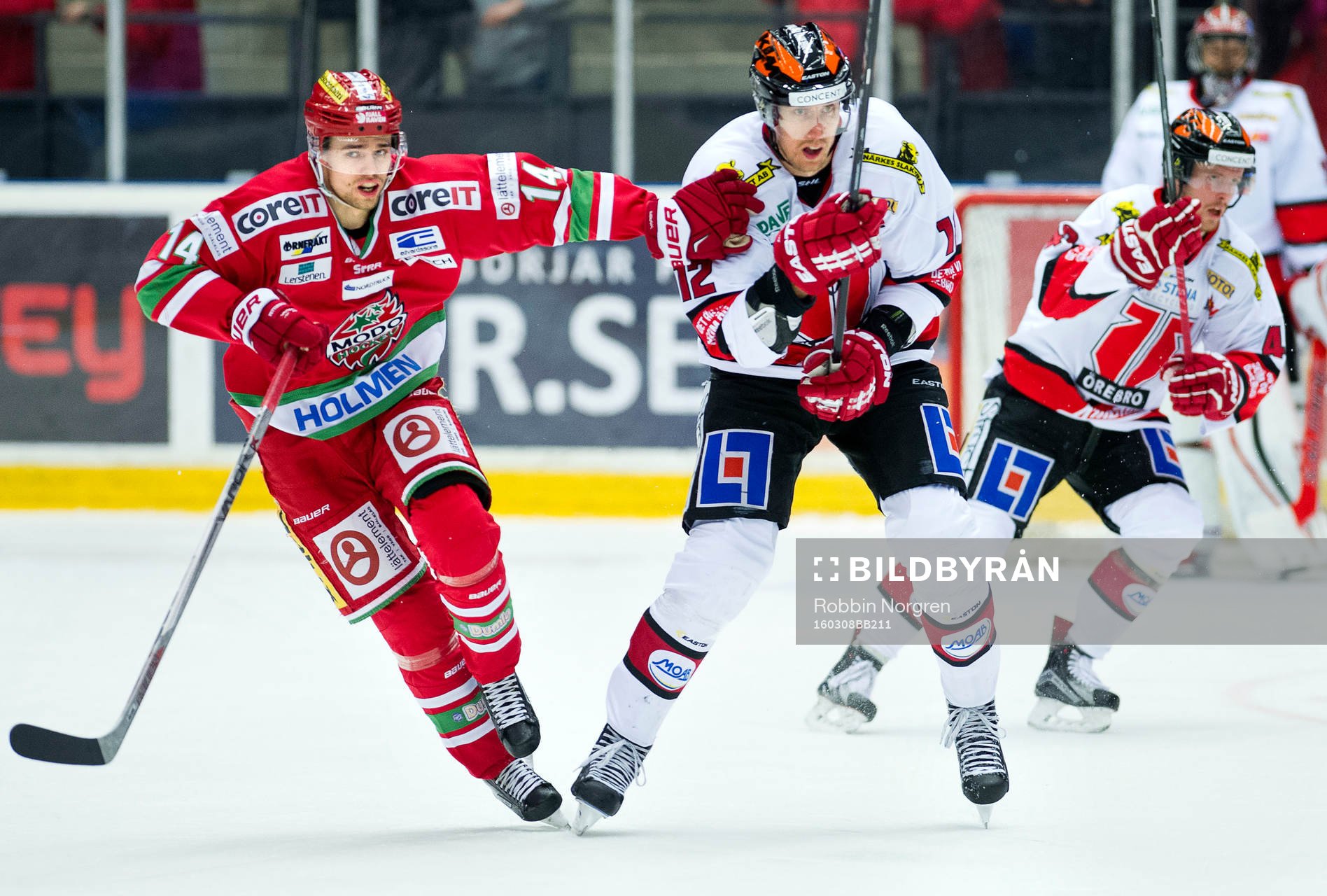 Modos Emil Pettersson och Örebros Marko Anttila