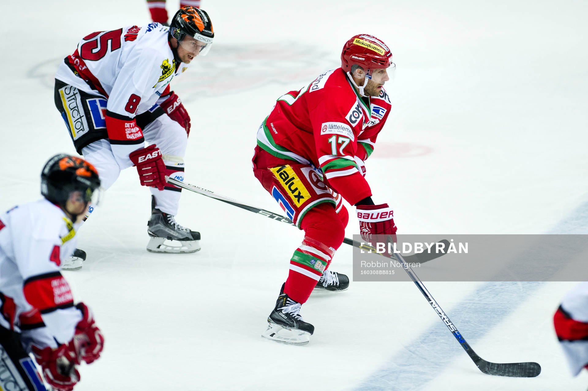 Örebros Kalle Olsson och Modos Patrick Dwyer