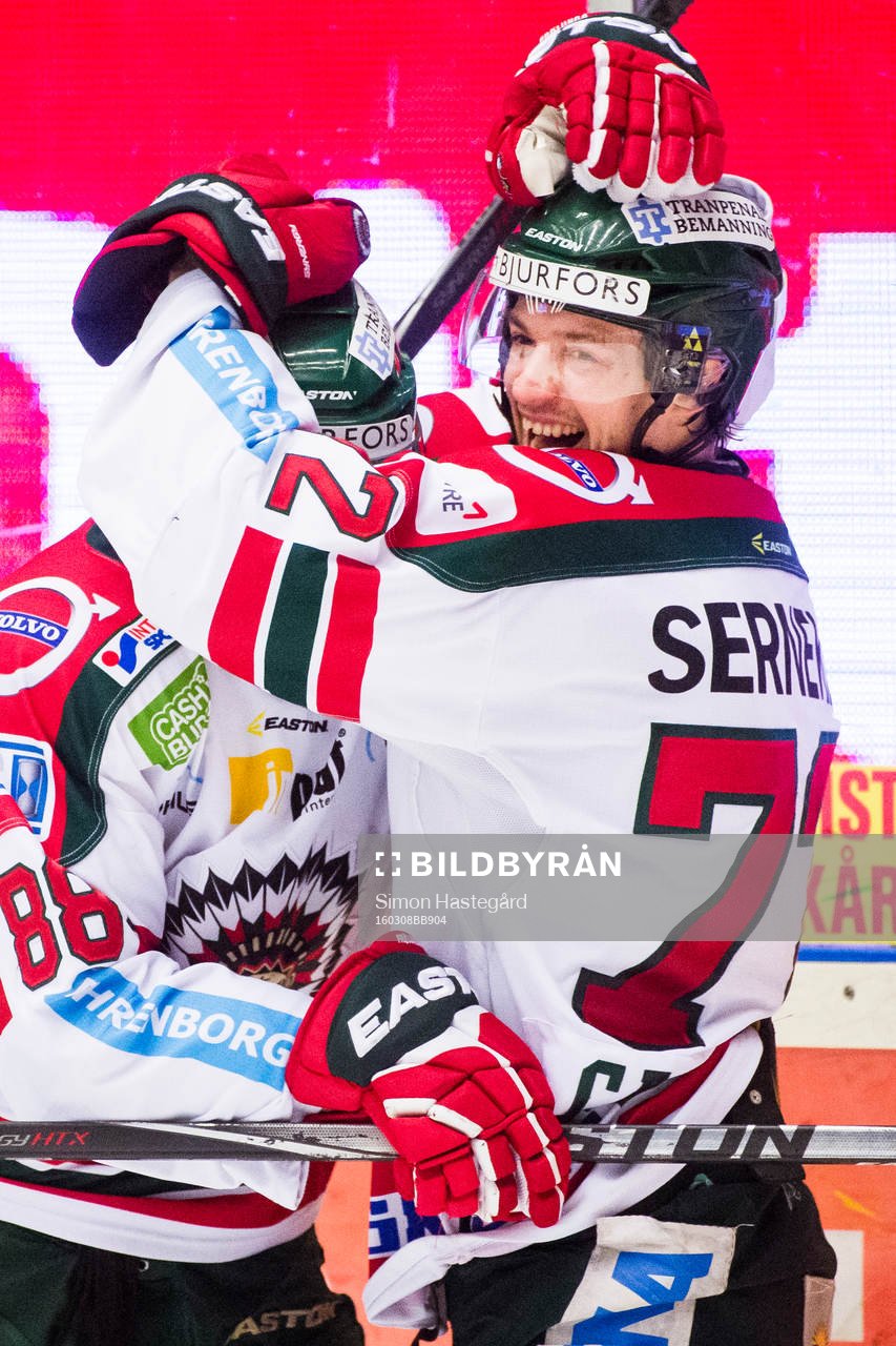 Frölundas Patrik Carlsson jublar
