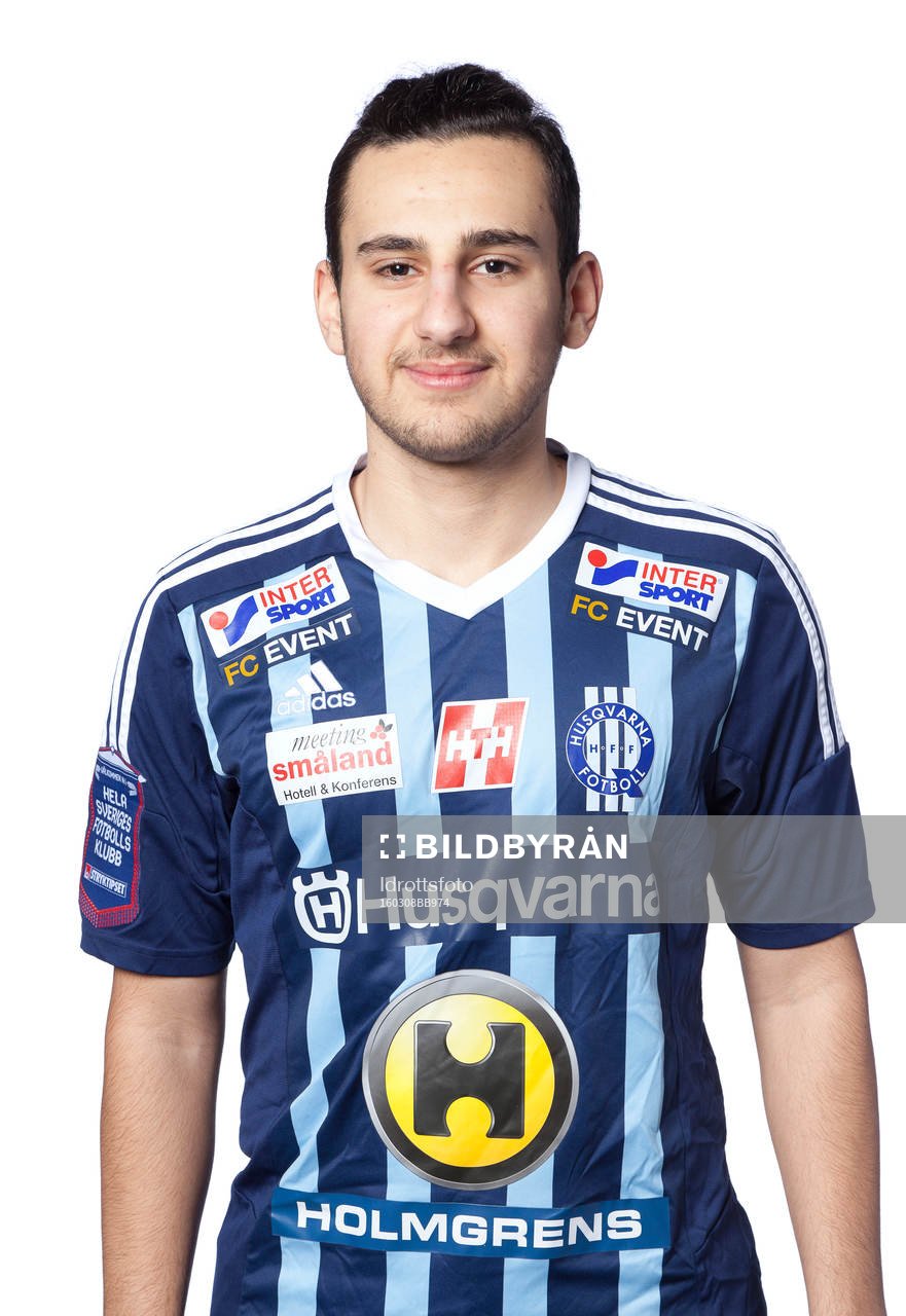 Ninos Khoshaba poserar för ett porträtt den 8 mars 2016 i Husqvarna.