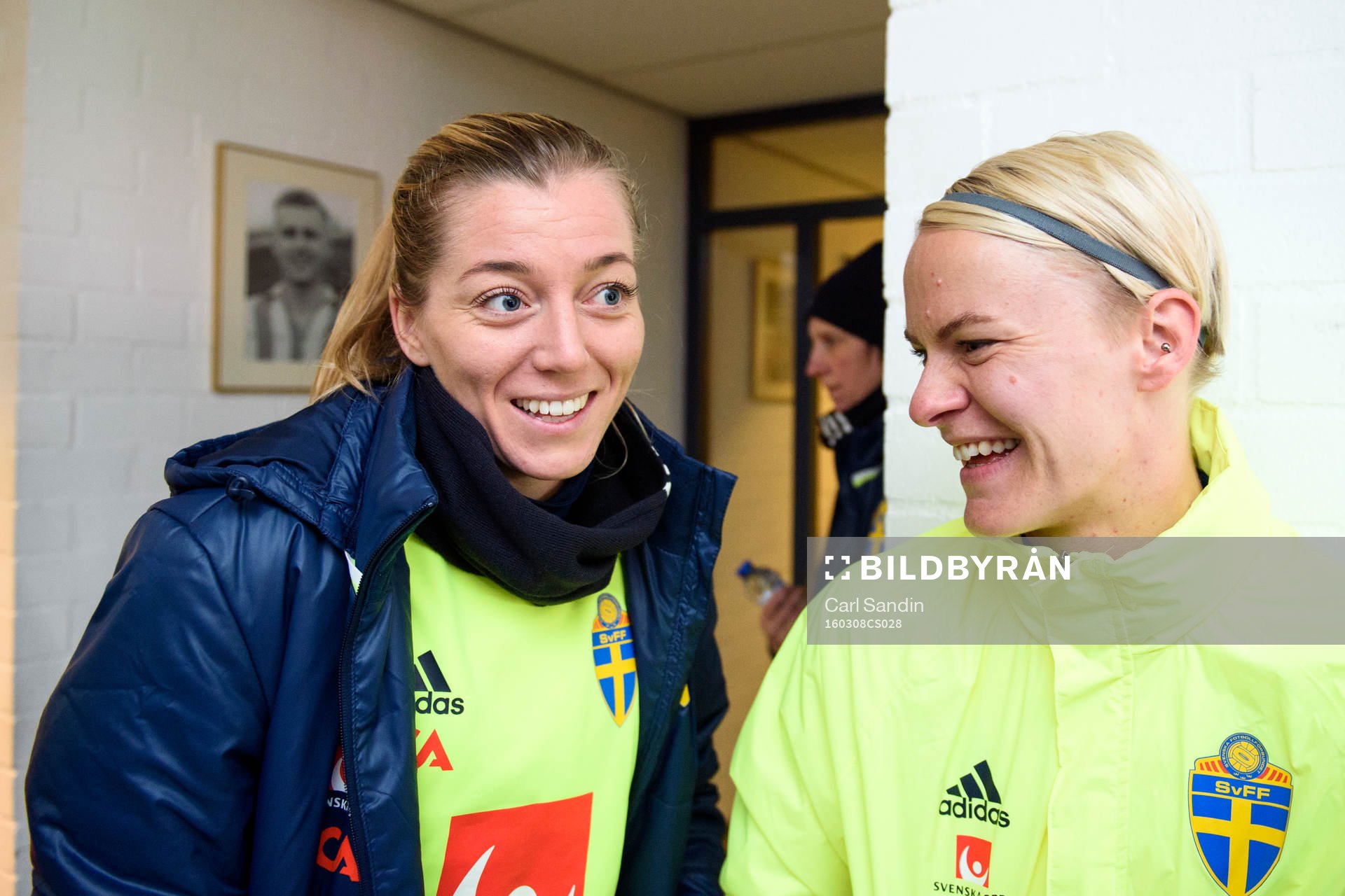 Sveriges Linda Sembrant och Nilla Fischer blir intervjuade
