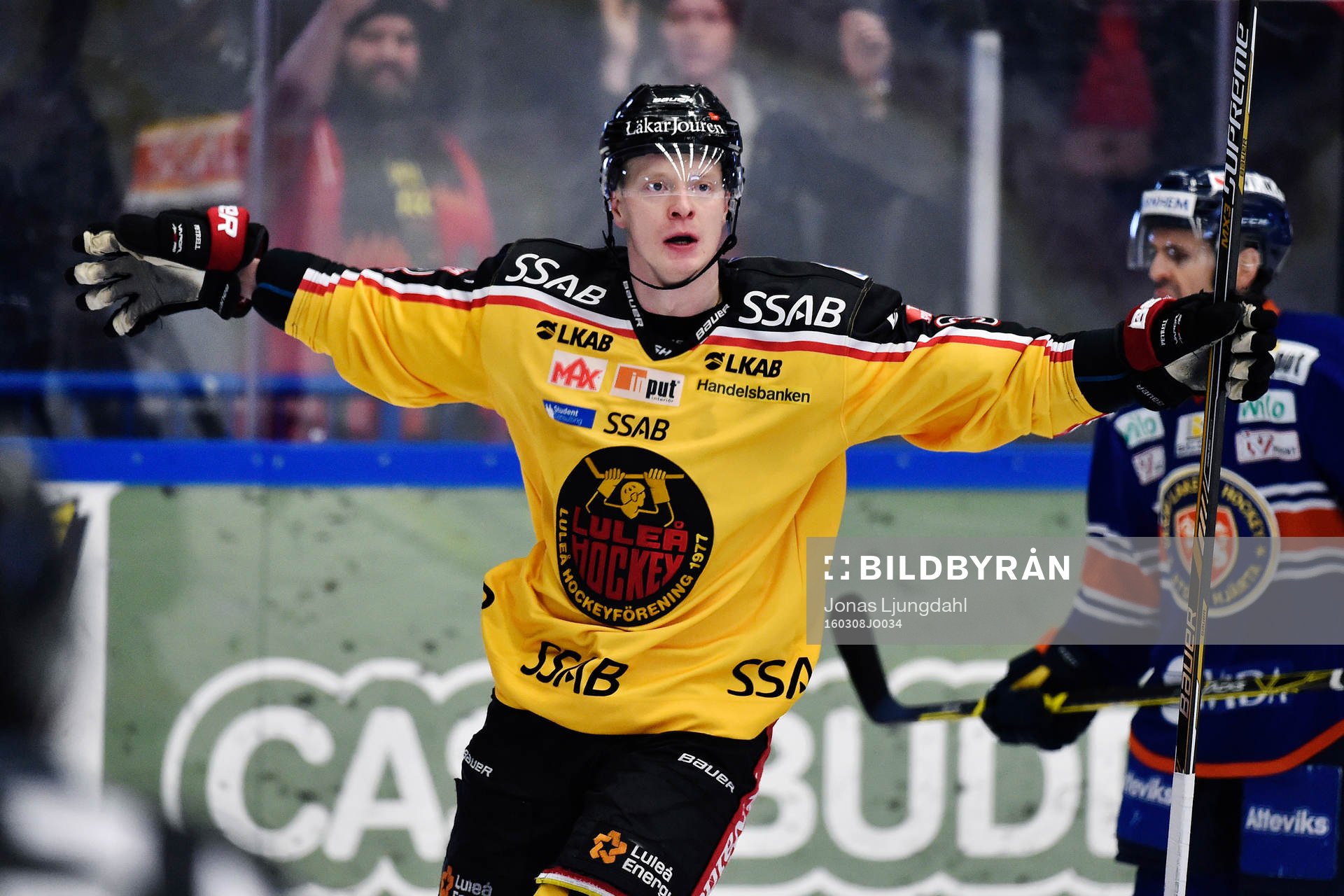 Luleås Lennart Petrell jublar