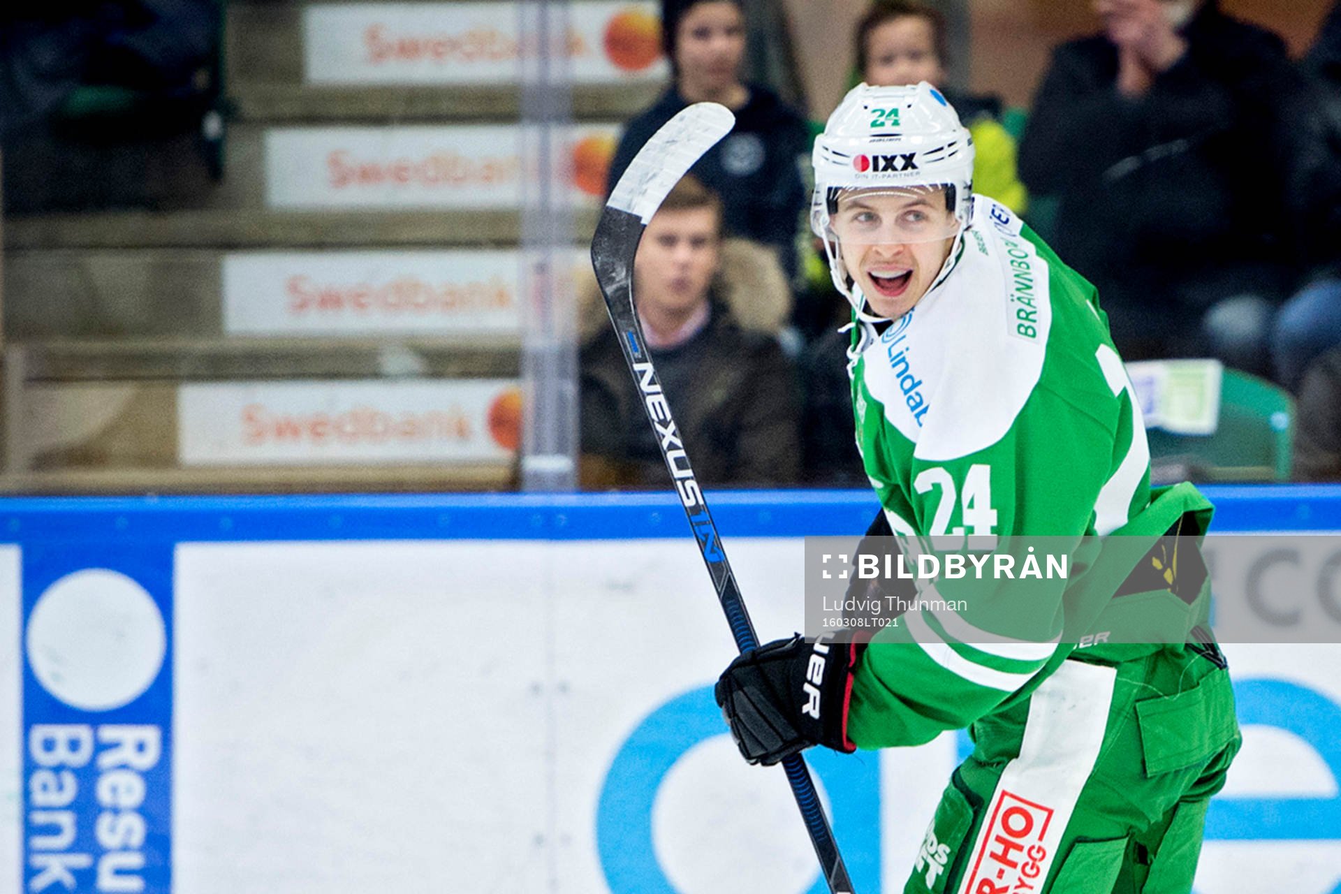 Rögles Erik Santesson jublar