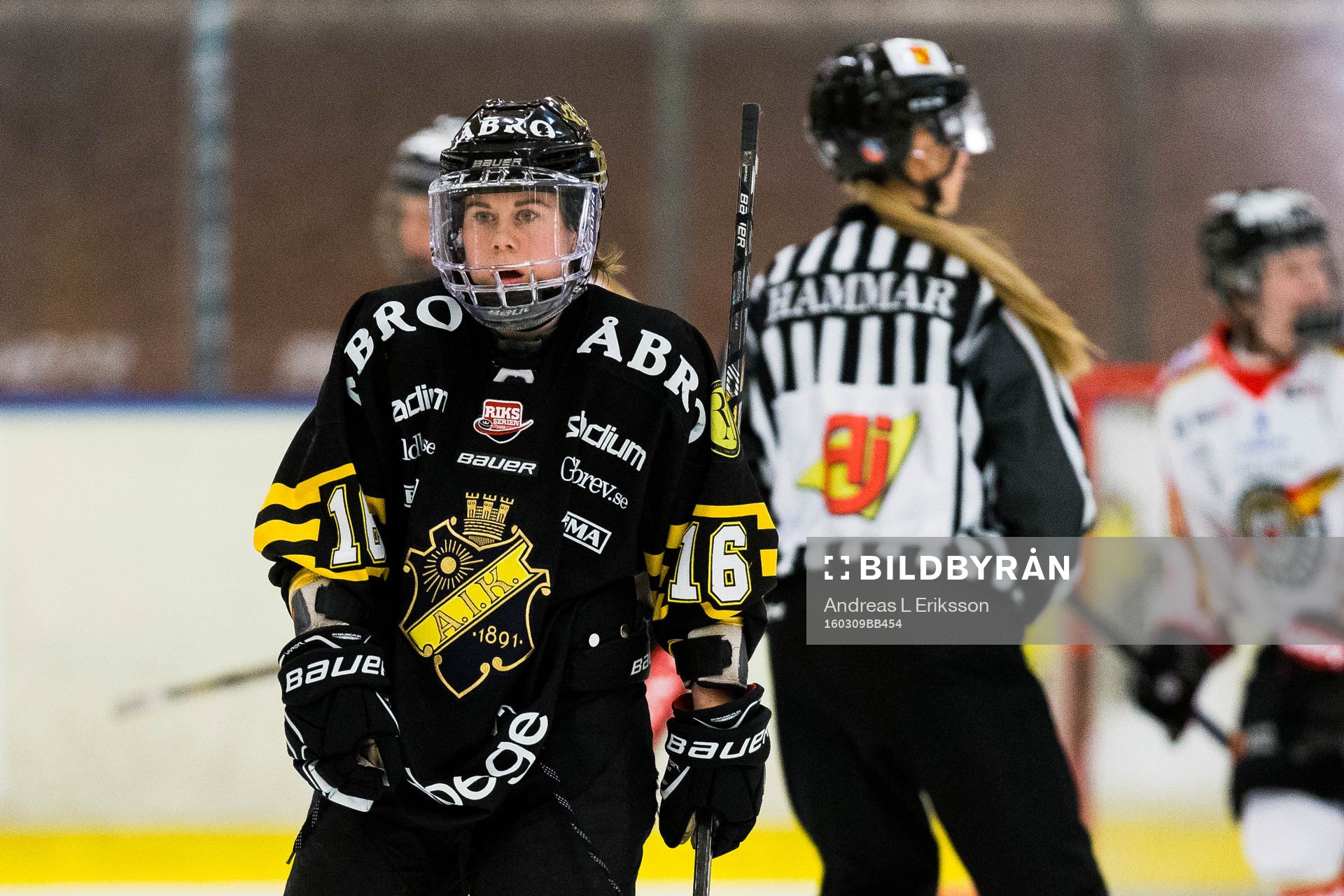 s Lisa Johansson ser deppig ut
