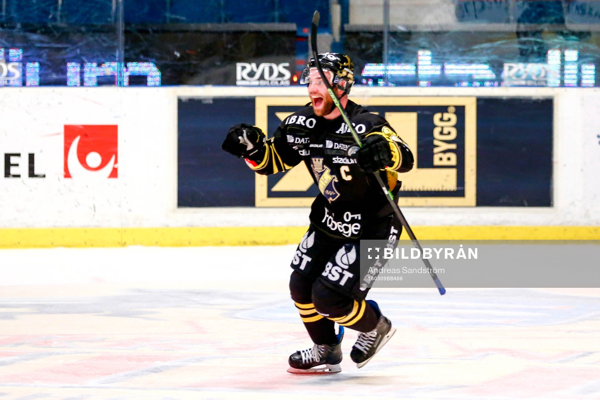 s Christian Sandberg jublar