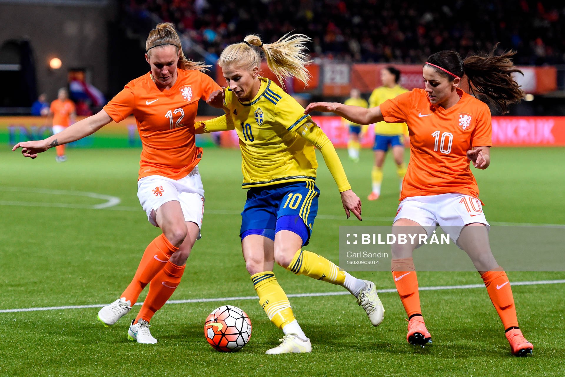 Nederländernas Desiree van Lunteren och Sveriges Sofia