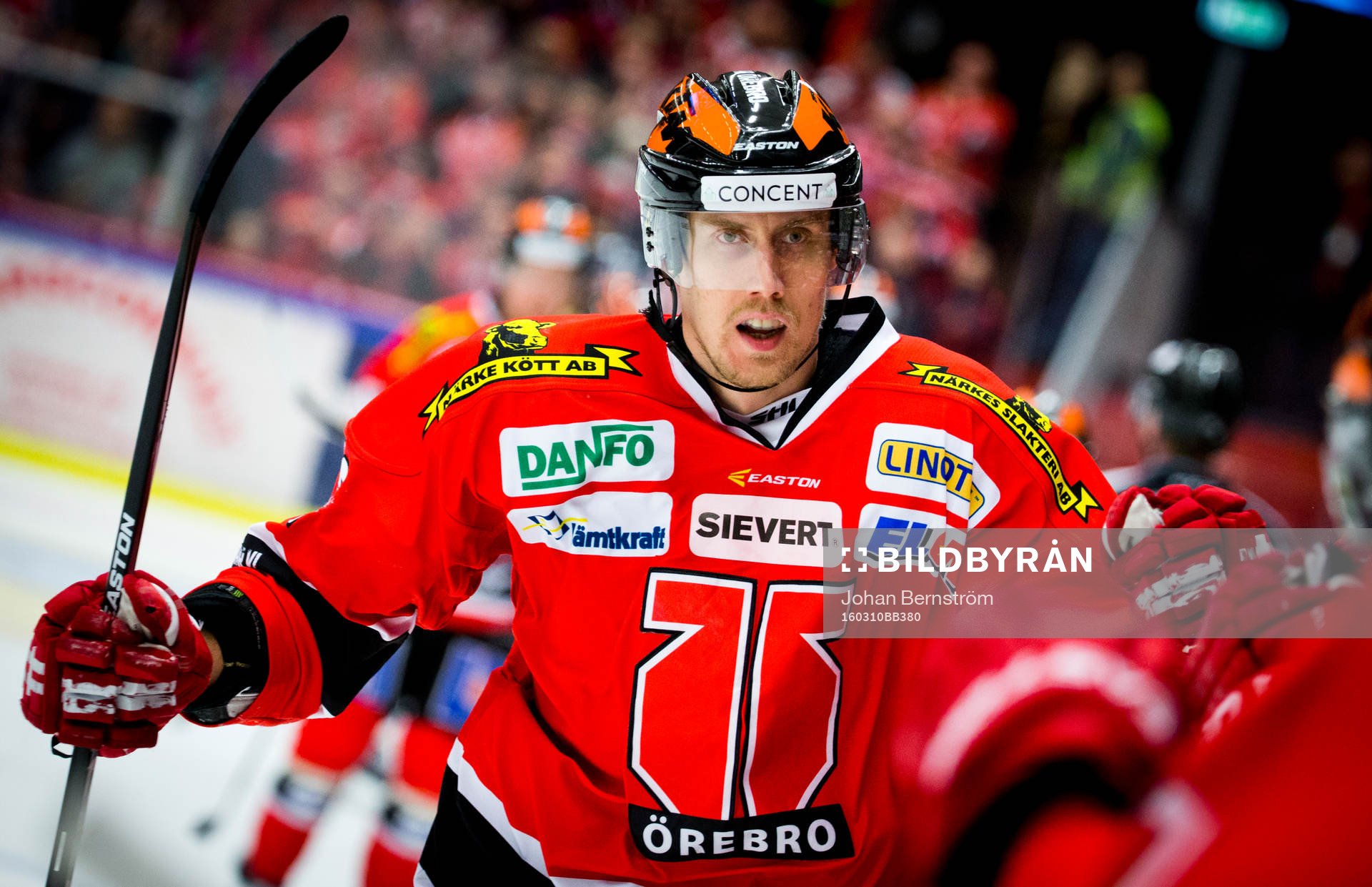 Örebros Marko Anttila gör 1-0 och jublar