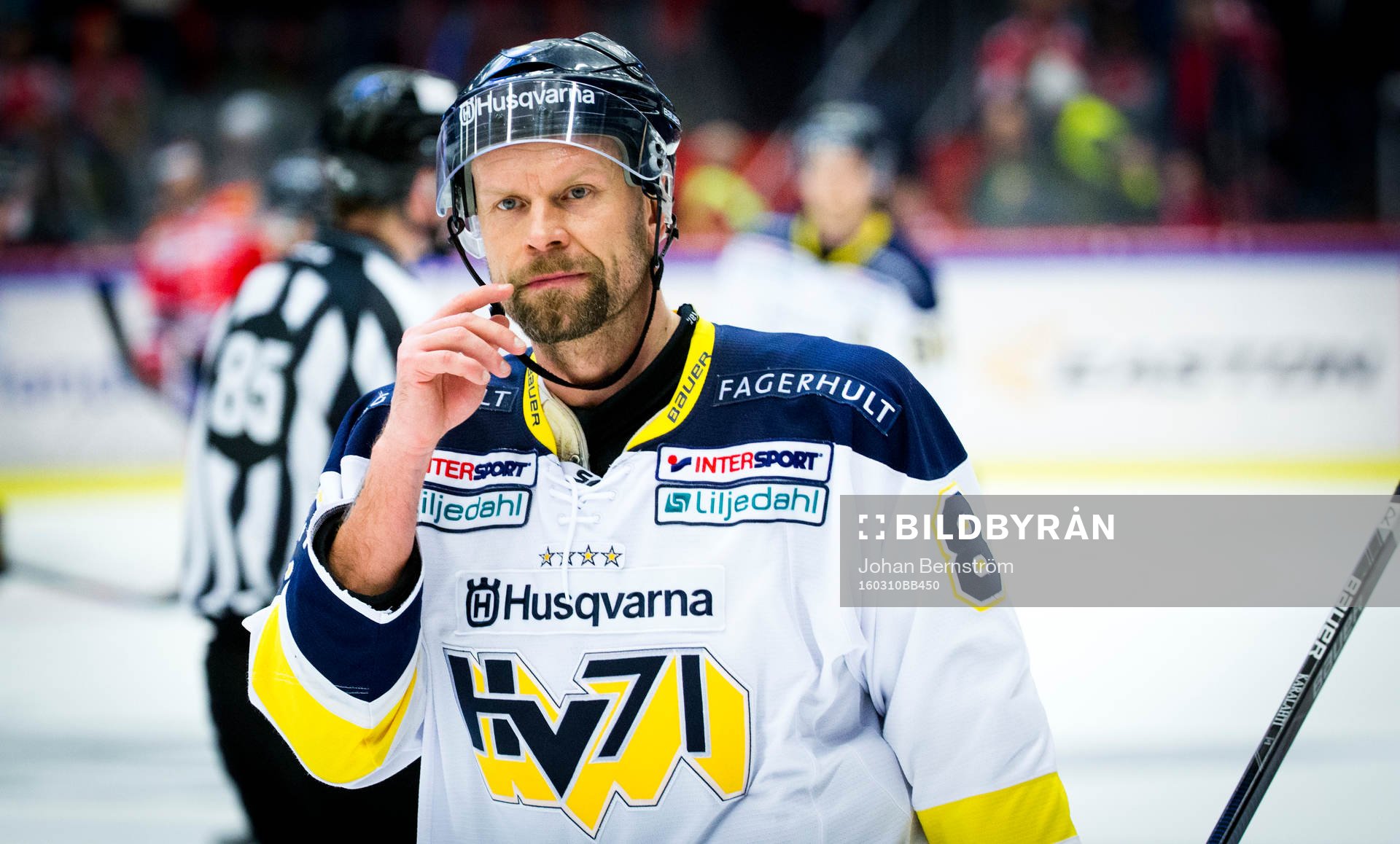 s Jere Karalahti deppar