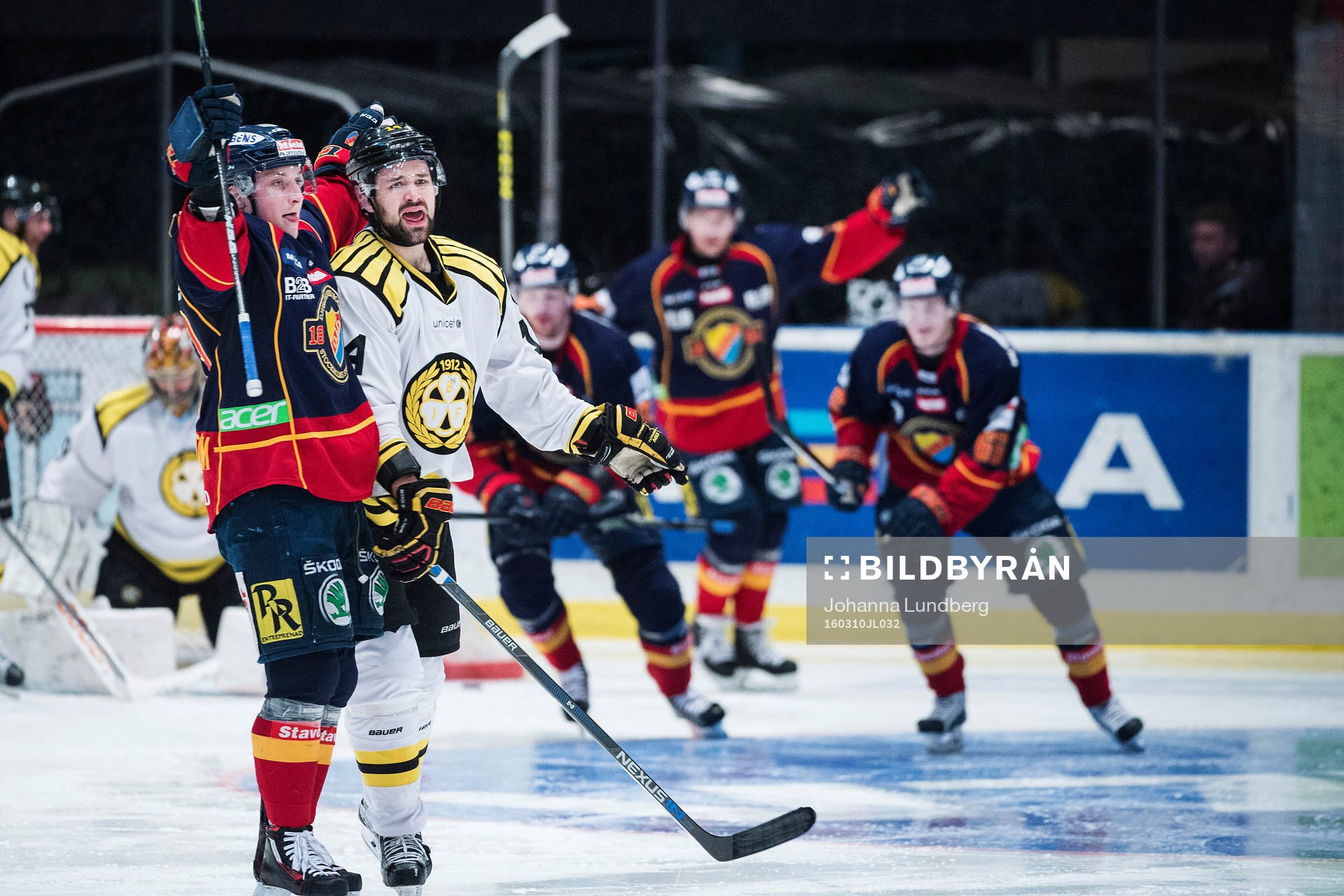 Djurgårdens Linus Hultström gör 4-1 och jublar medan