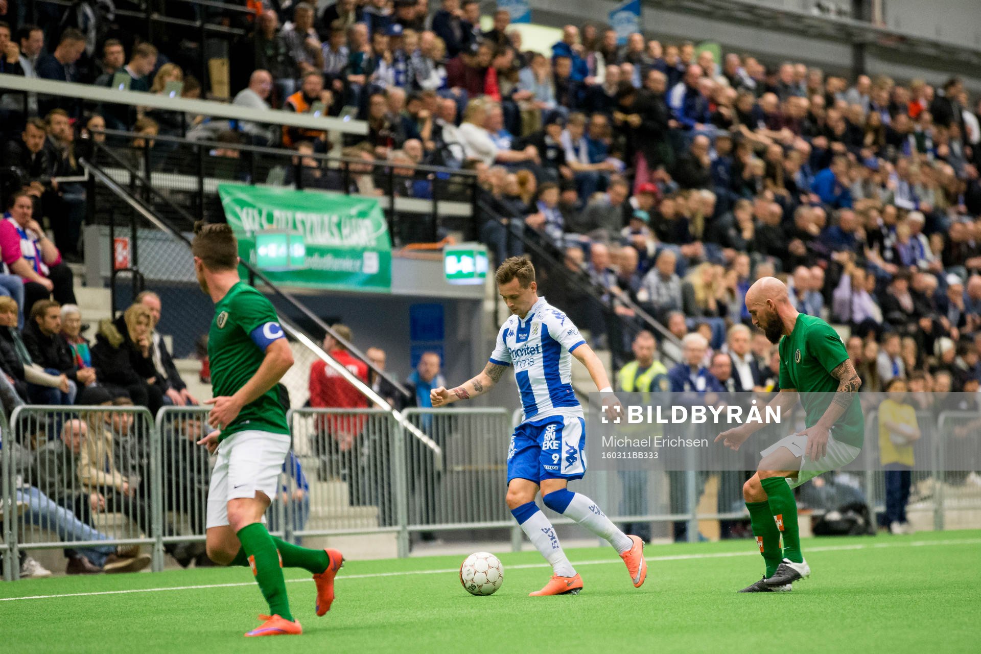 IFK Göteborgs Jakob Ankersen mellan Jönköpings Tommy