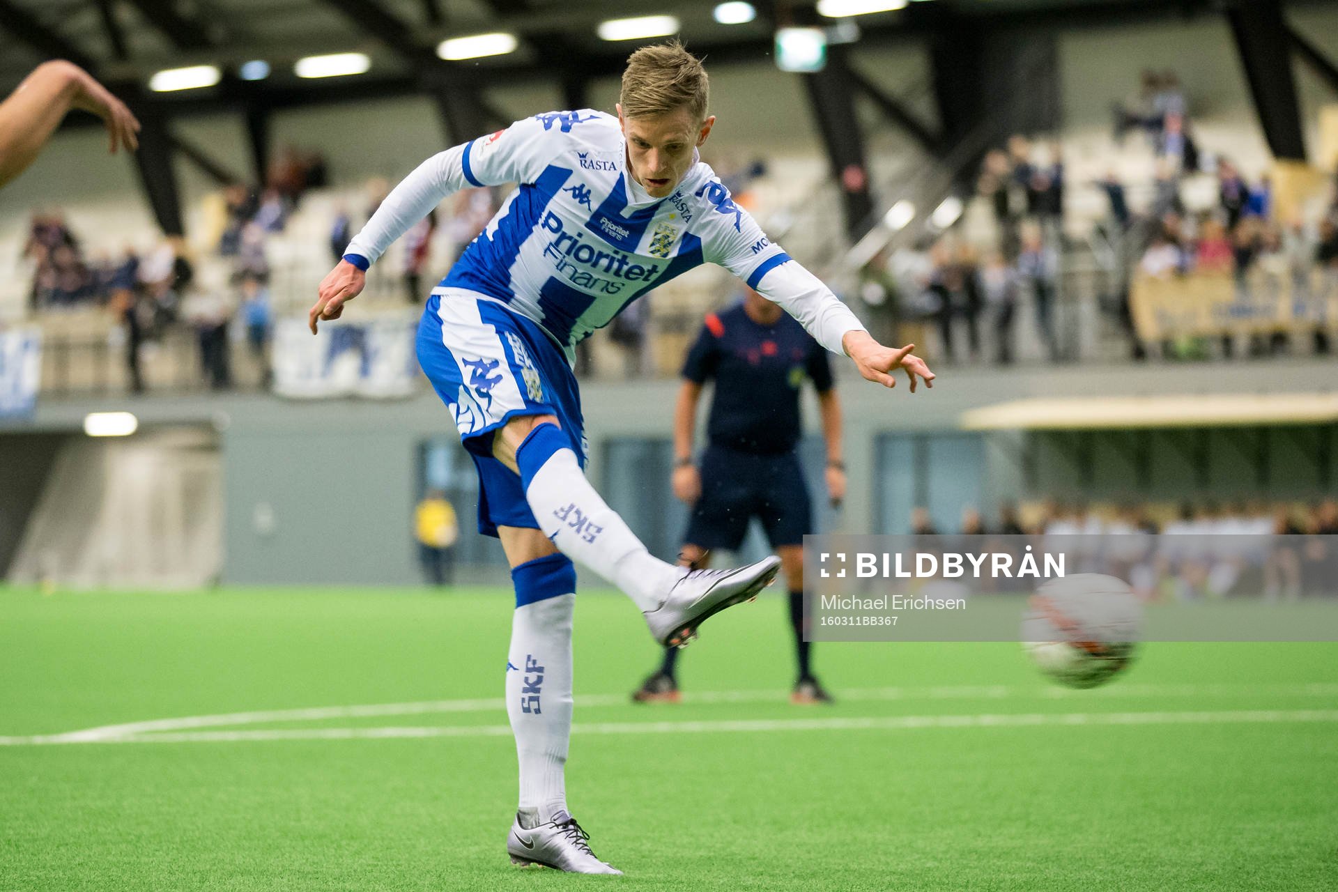 IFK Göteborgs Sören Rieks skjuter 1-0