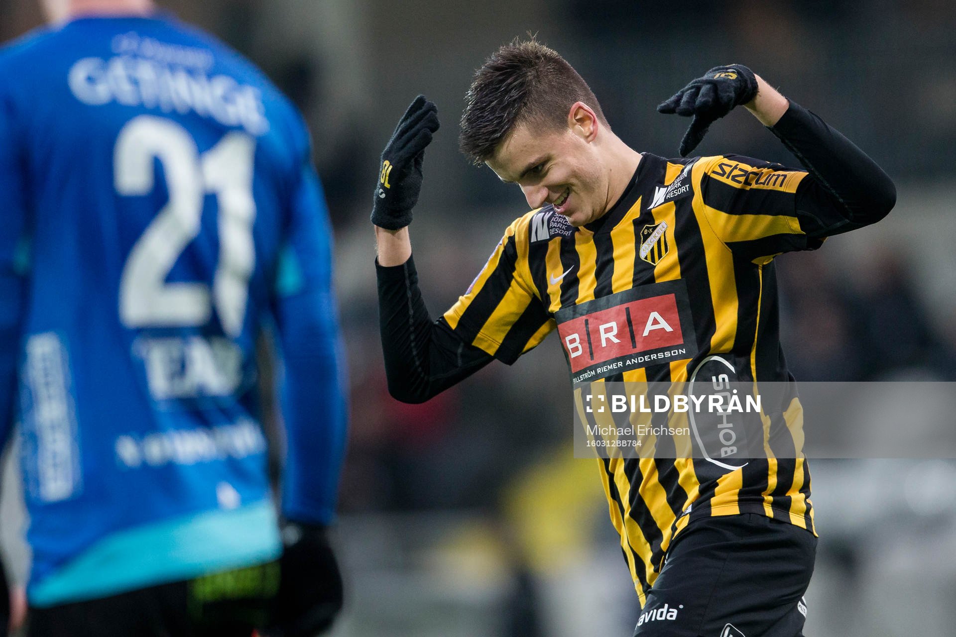 Häckens Alexander Jeremejeff jublar